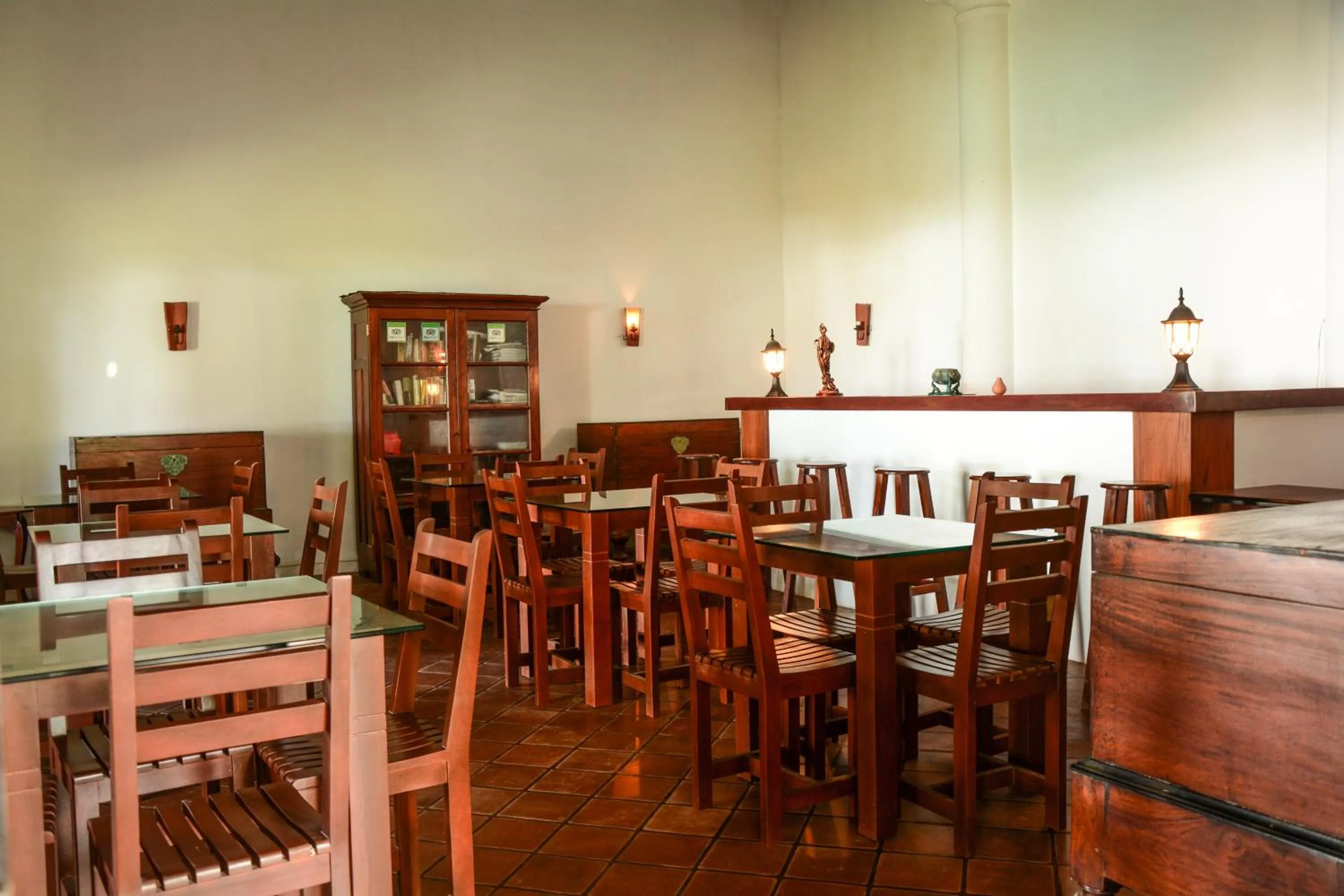 Restaurant/places to eat in Villa Tissa Beach Resort