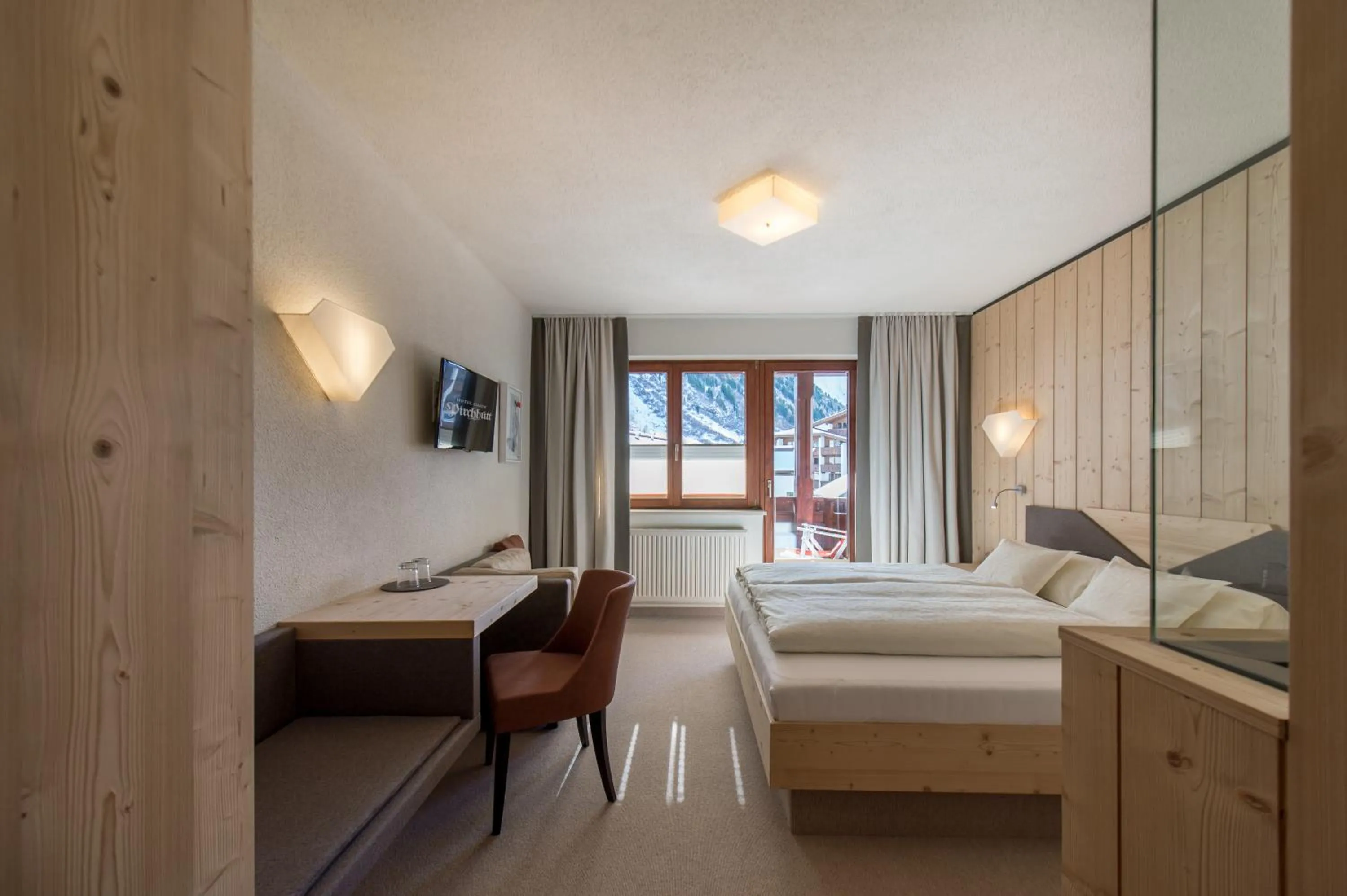 Photo of the whole room, Bed in Hotel Garni Pirchhütt