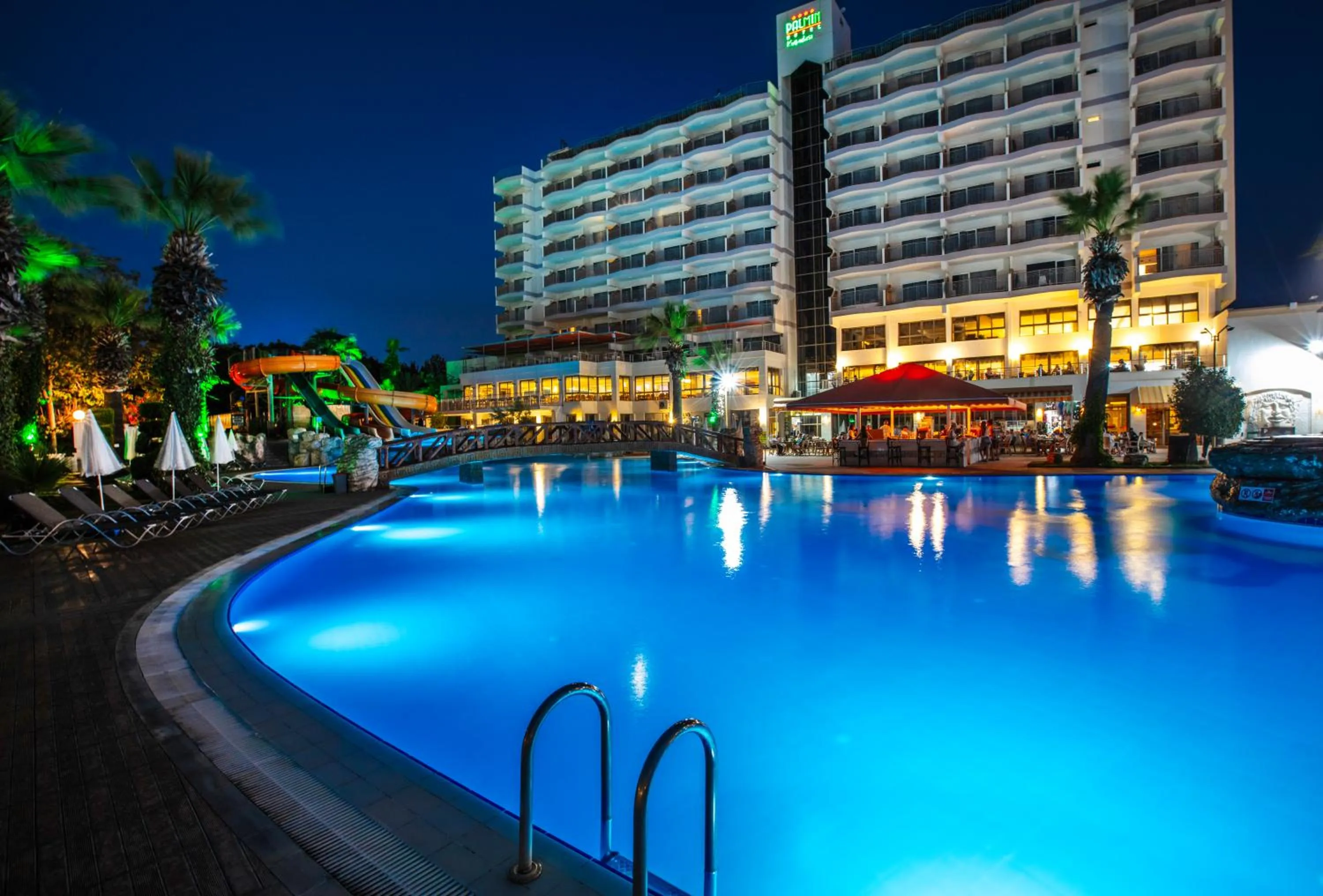 Swimming pool in Palmin Hotel