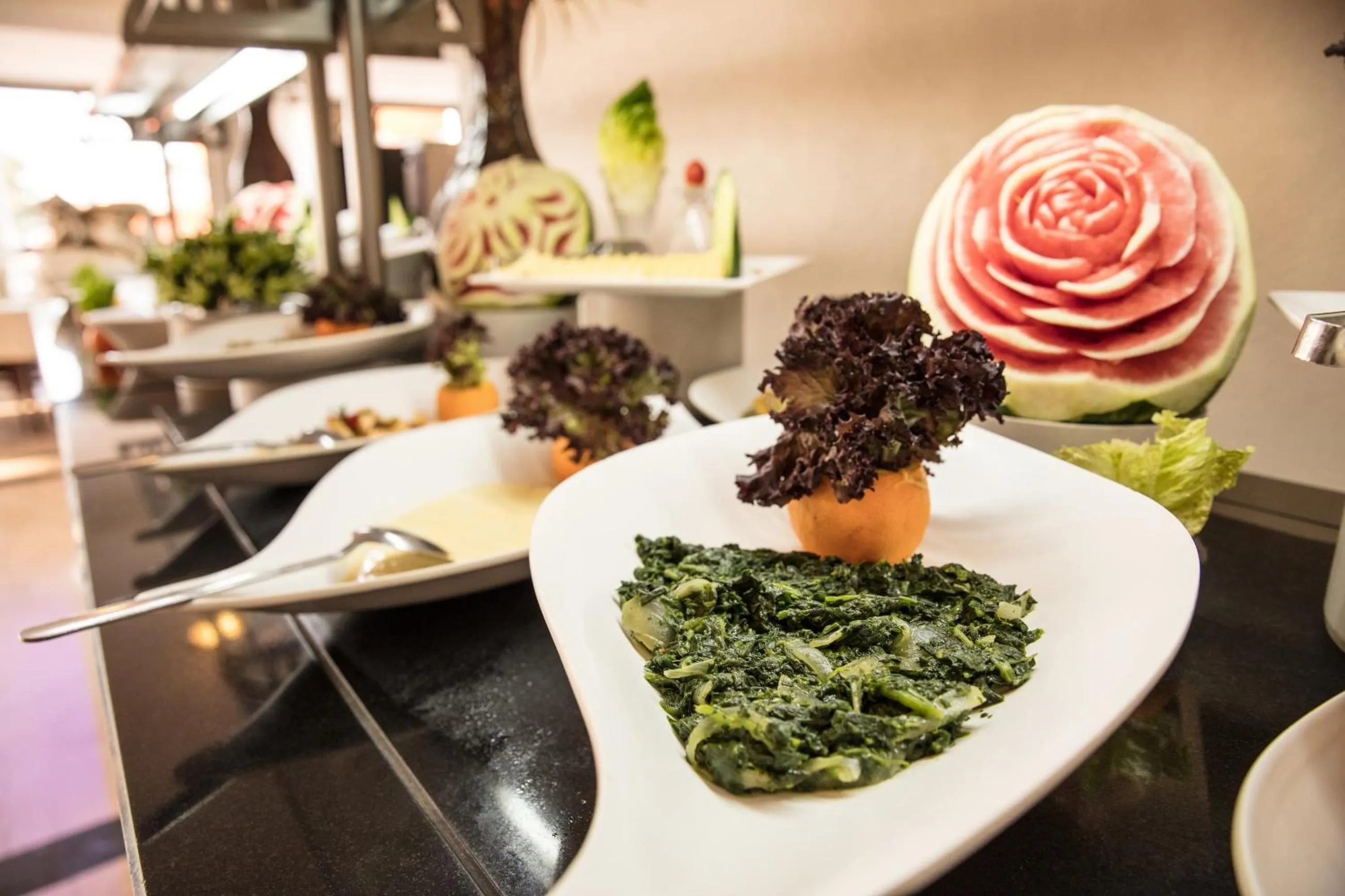 Restaurant/places to eat in Palmin Hotel