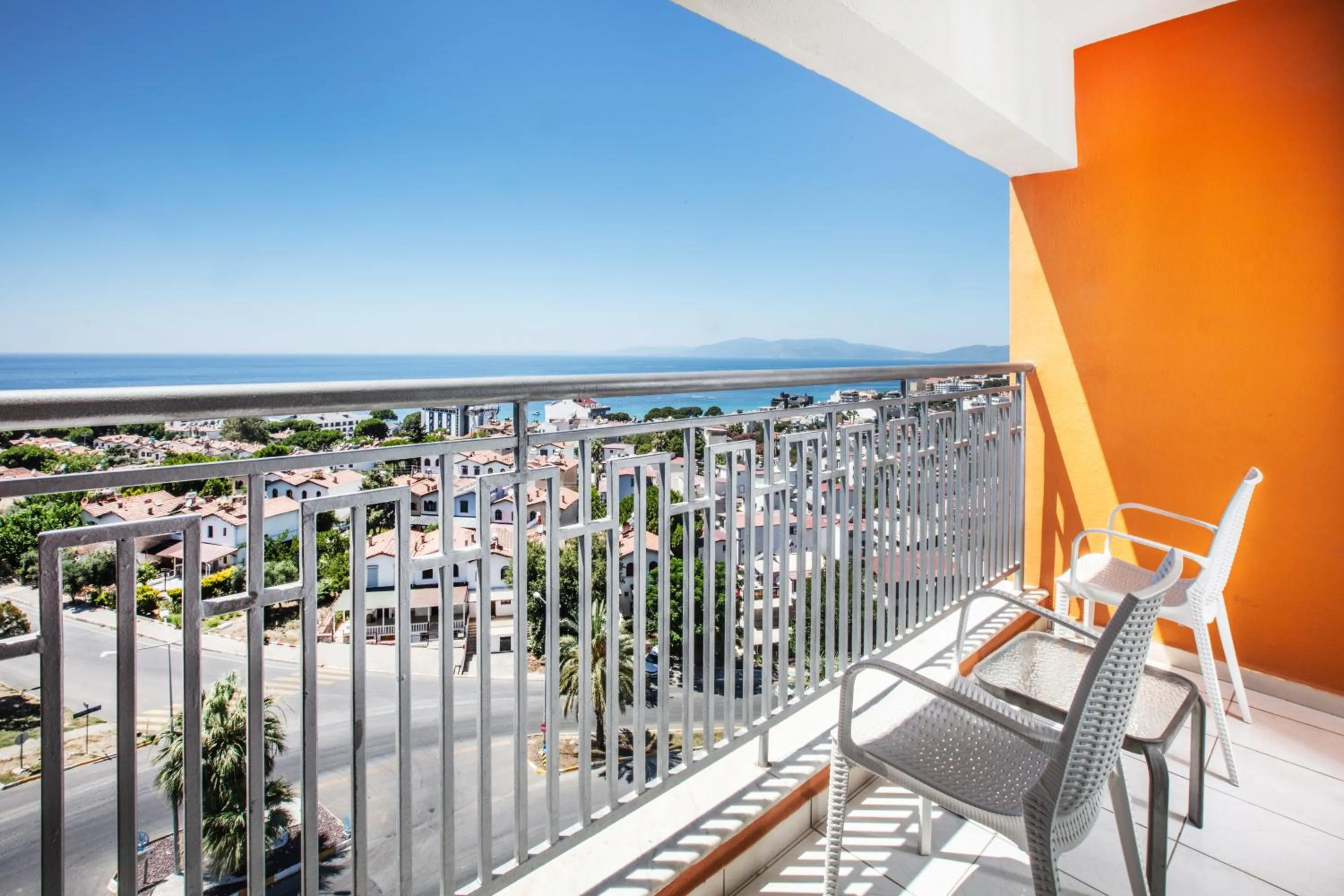 Balcony/Terrace in Palmin Hotel