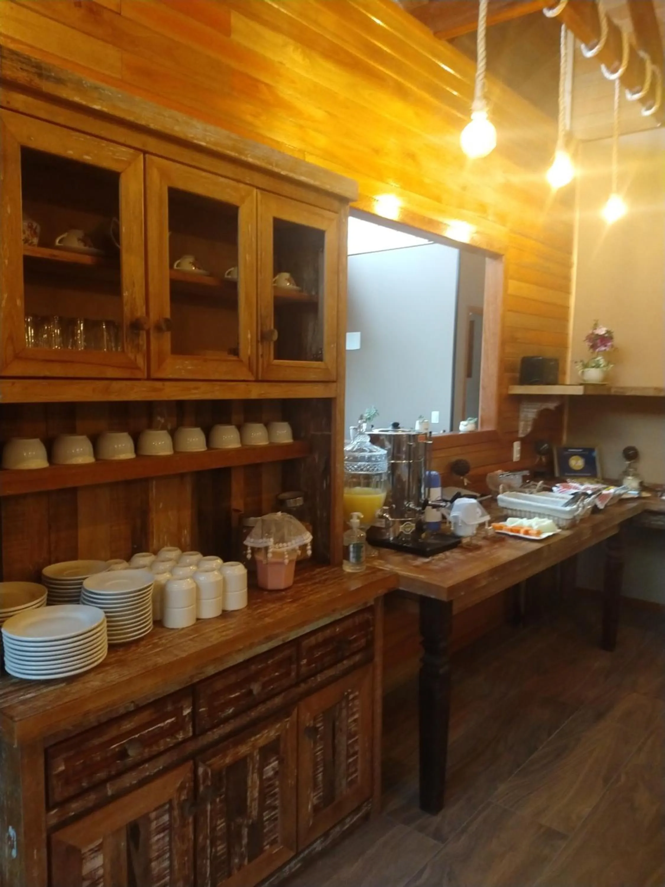 Buffet breakfast in Pousada Vila dos Butias
