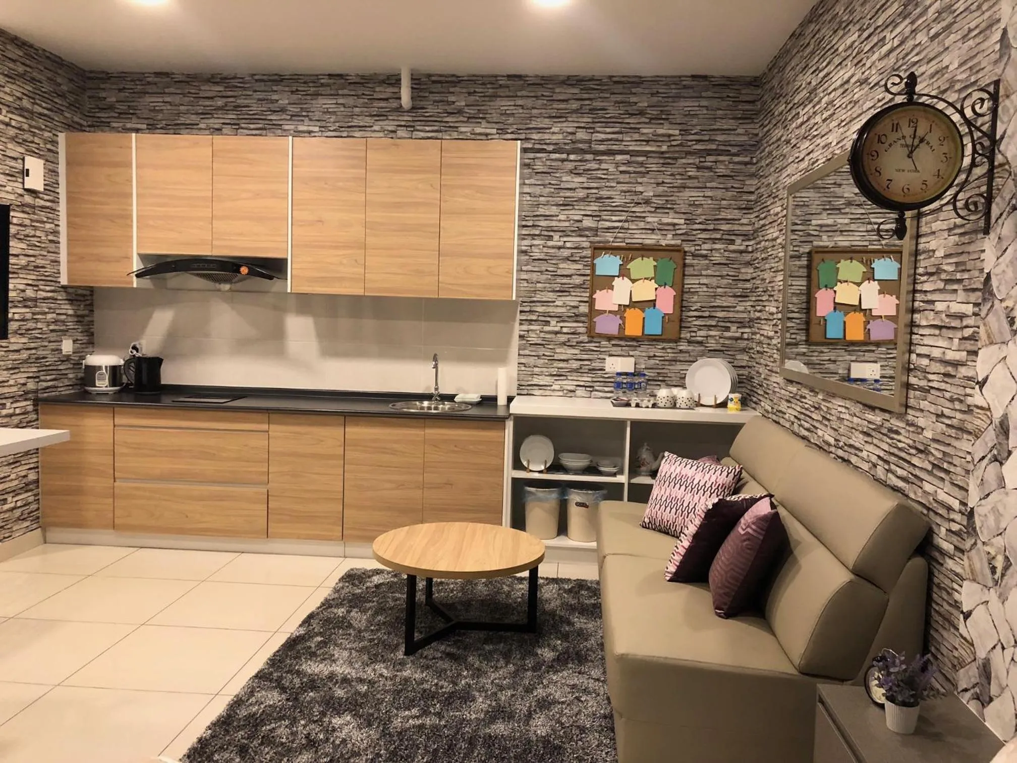 Buff Evo Soho Bangi Sentral with NETFLIX & WiFi