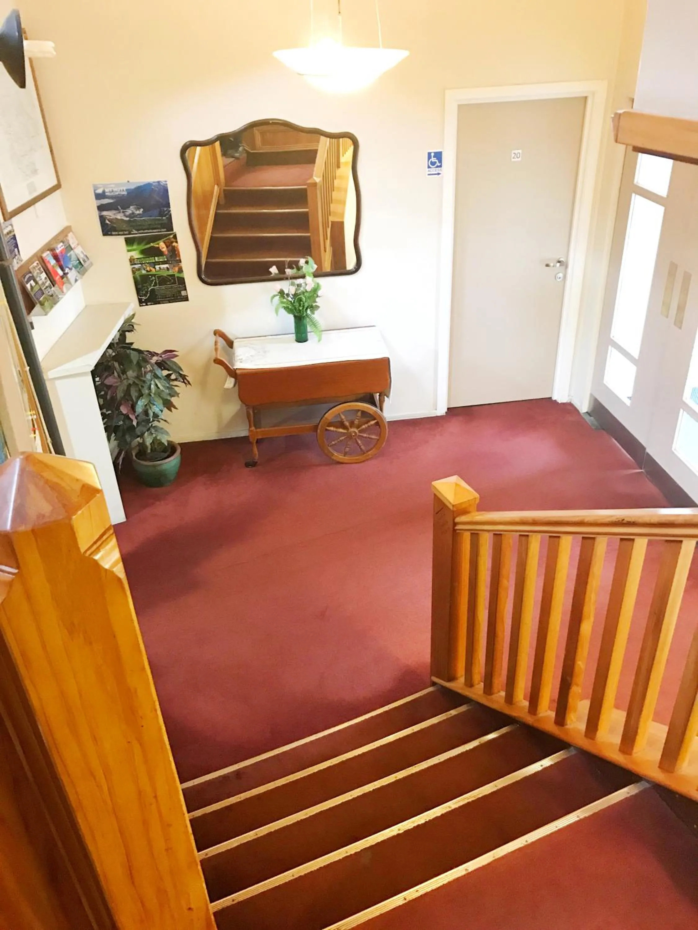 Communal lounge/ TV room in Geraldine Heritage Hotel