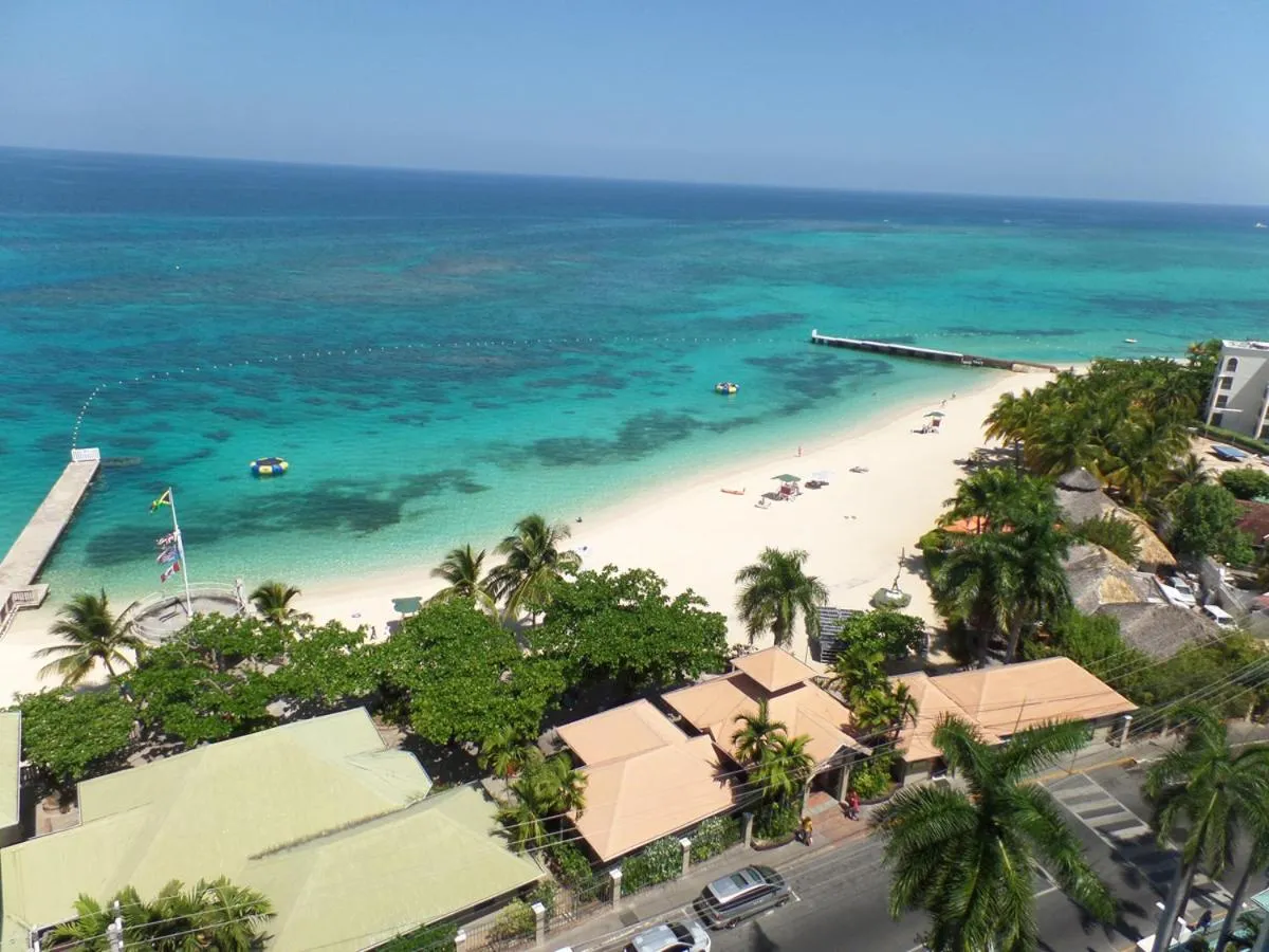 Montego Bay Club Beach Resort
