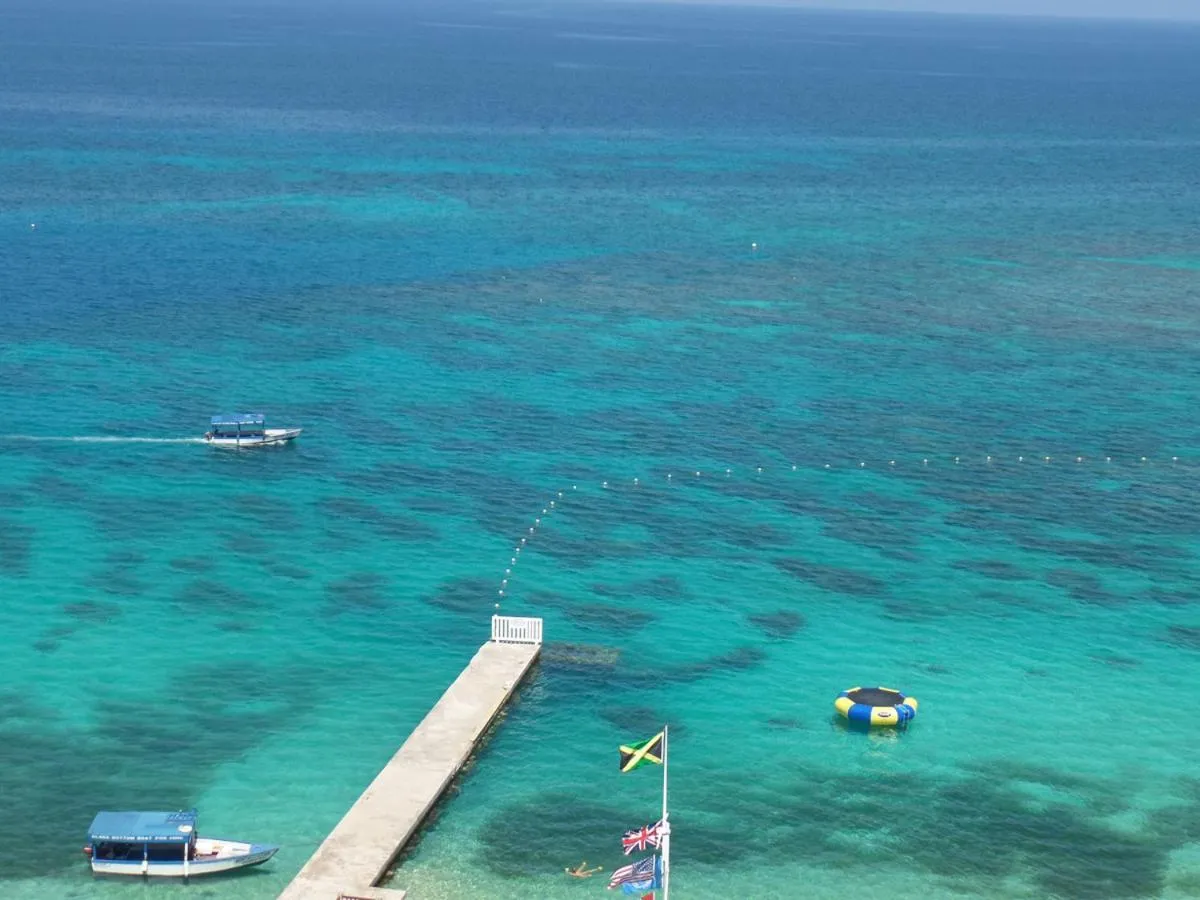 Montego Bay Club Beach Resort