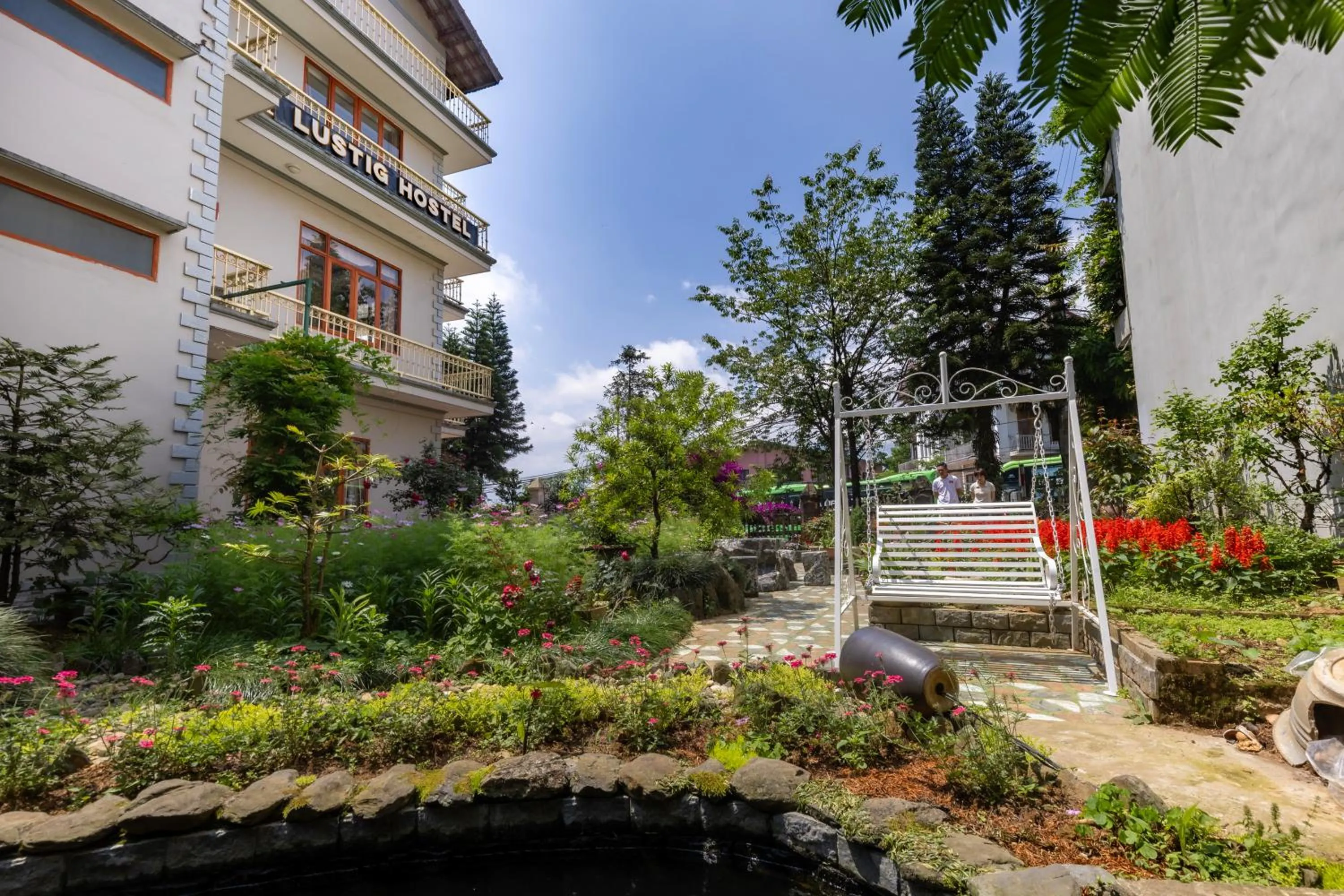 Property building in Lustig Hostel