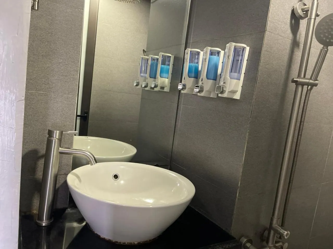 Bathroom in Lustig Hostel