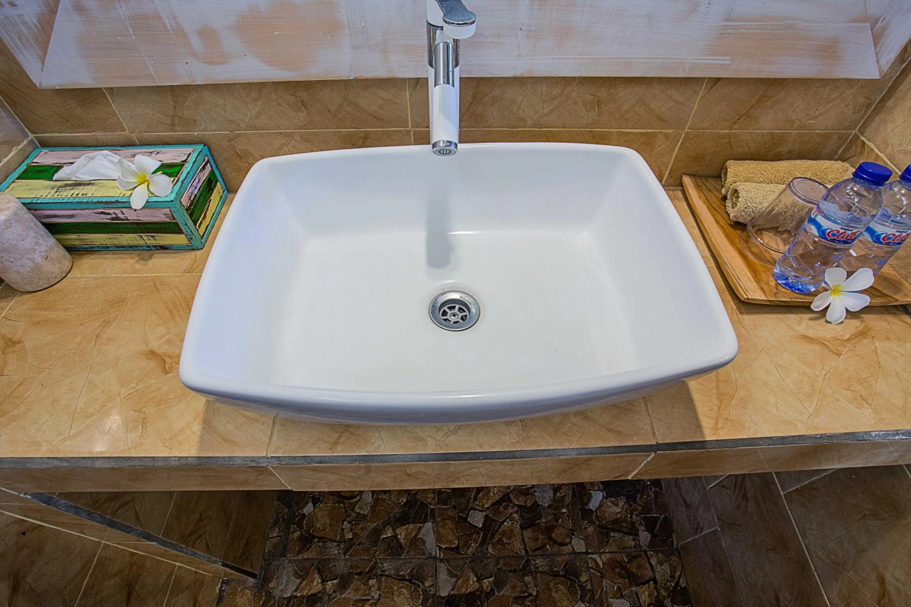 Bathroom in D'Coin Lembongan