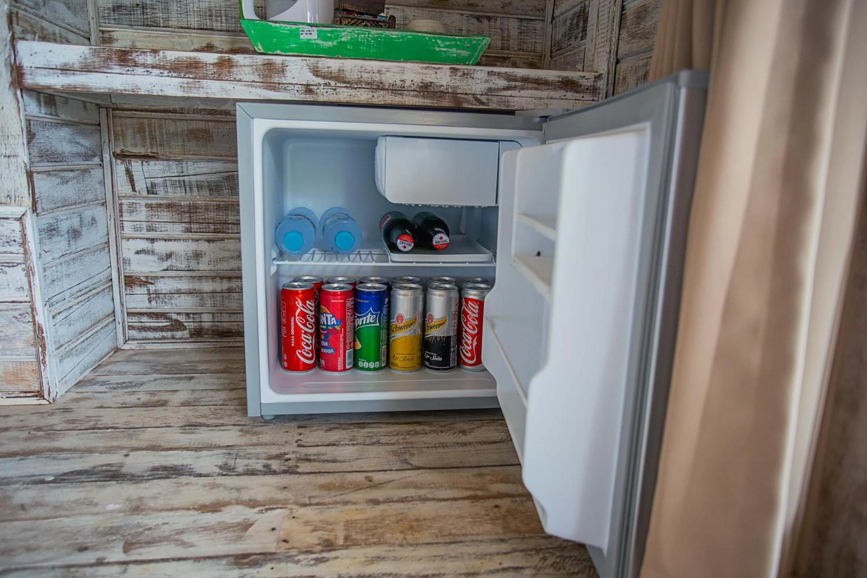 Drinks in D'Coin Lembongan