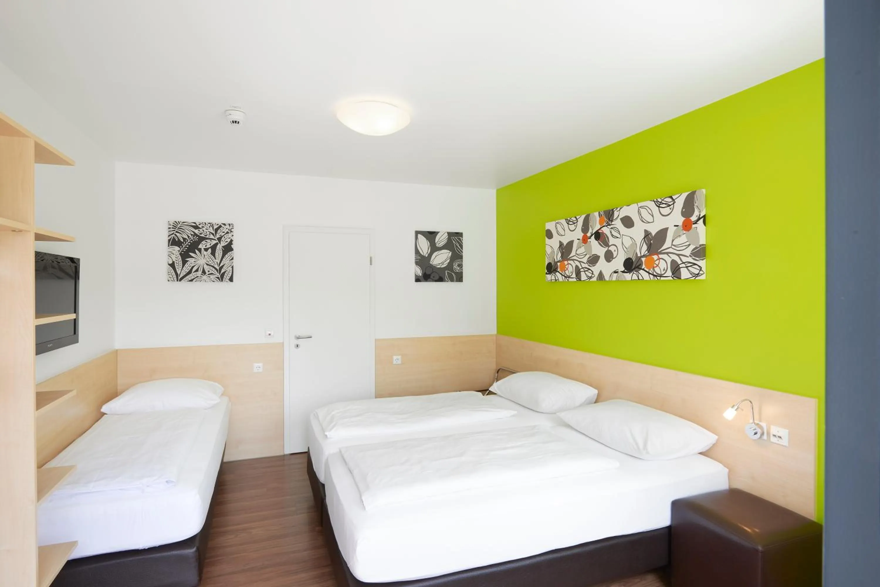 Photo of the whole room, Bed in City Motel Soest