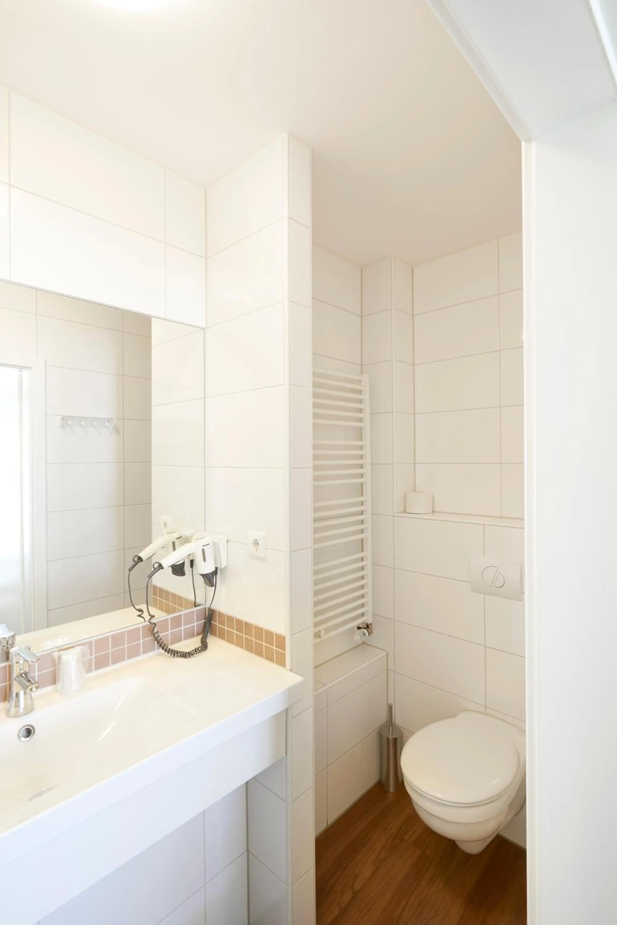 Bathroom in City Motel Soest