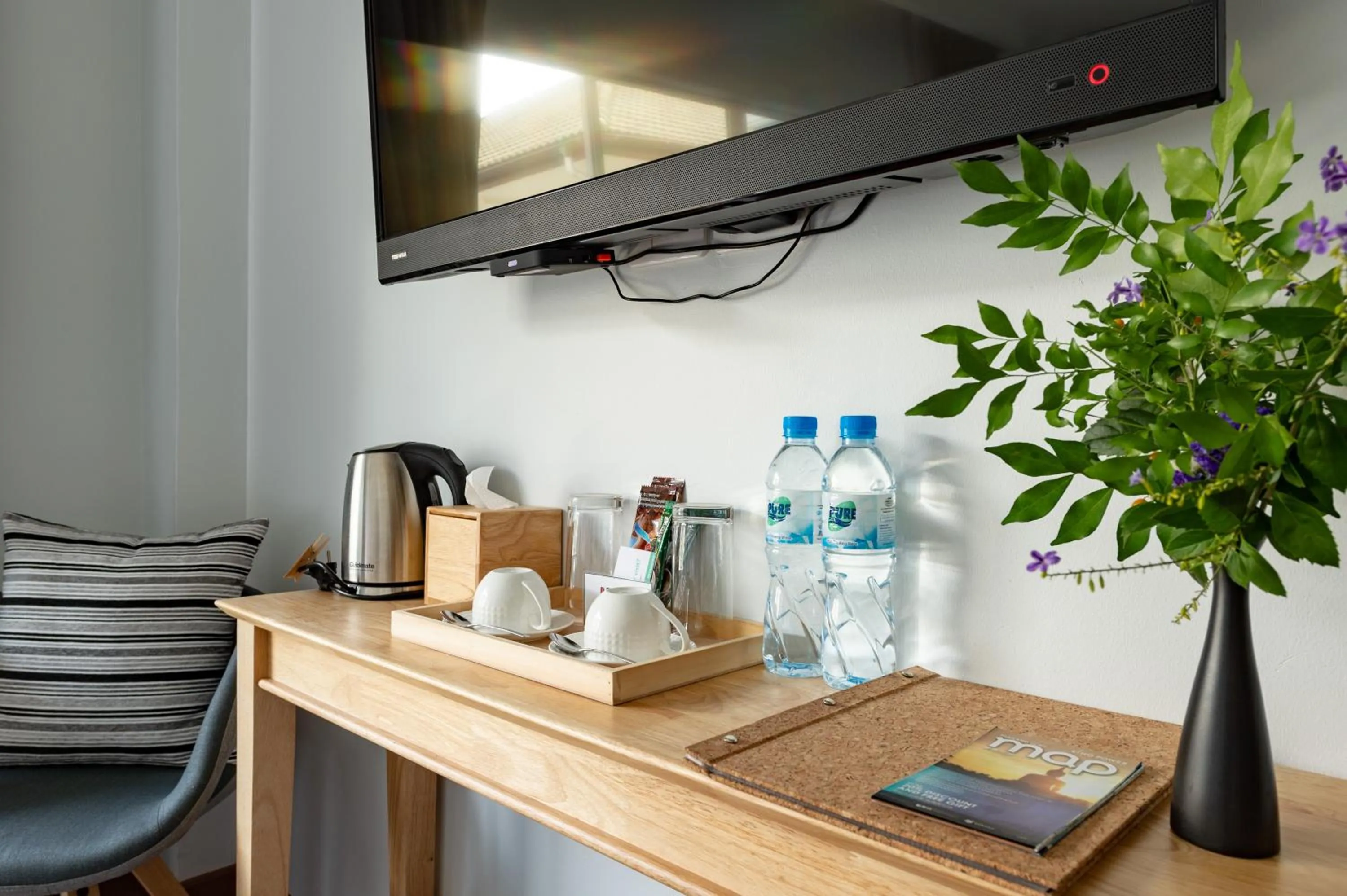 Coffee/tea facilities in Maneeya Park Residence