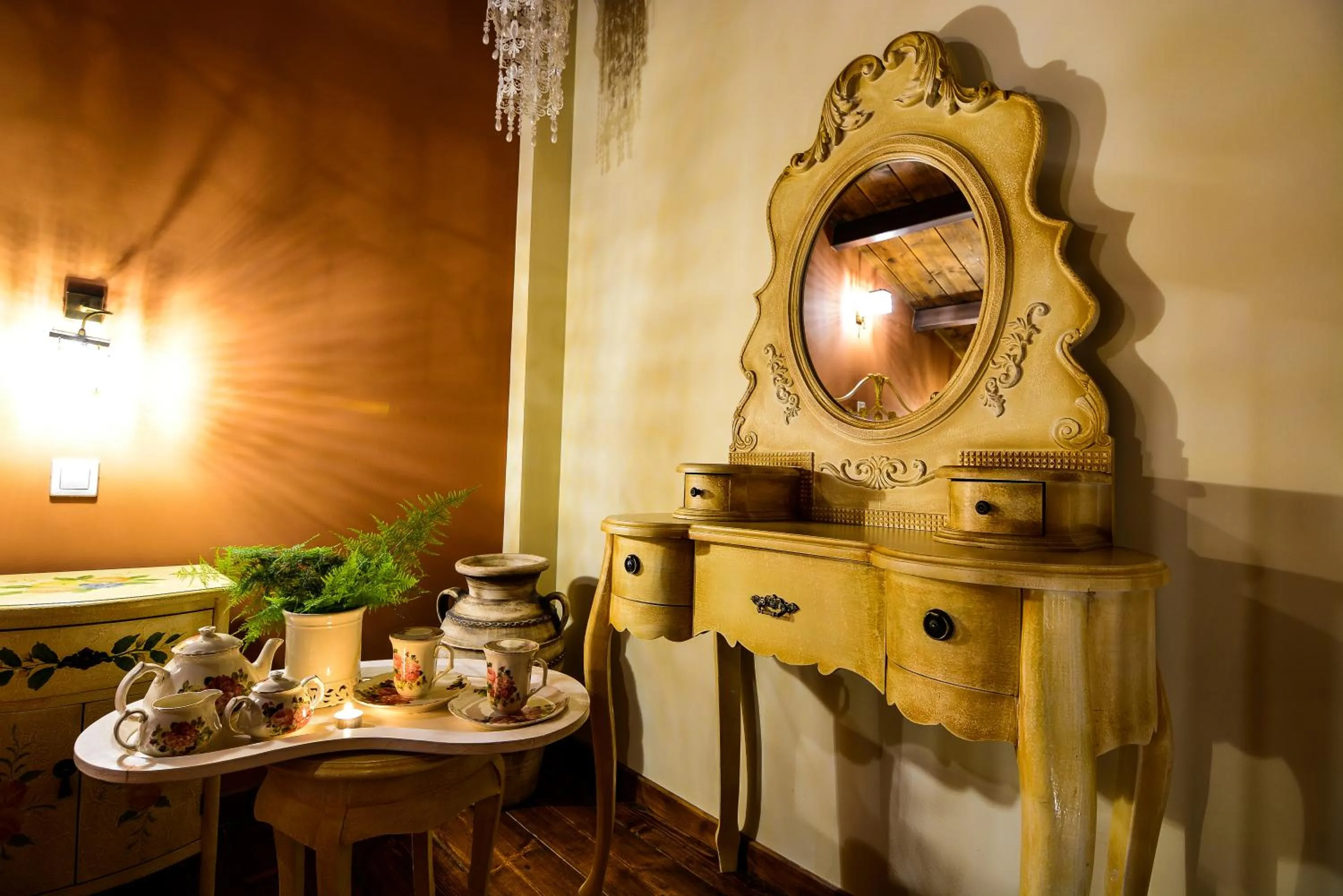 Decorative detail in Camelia Suites