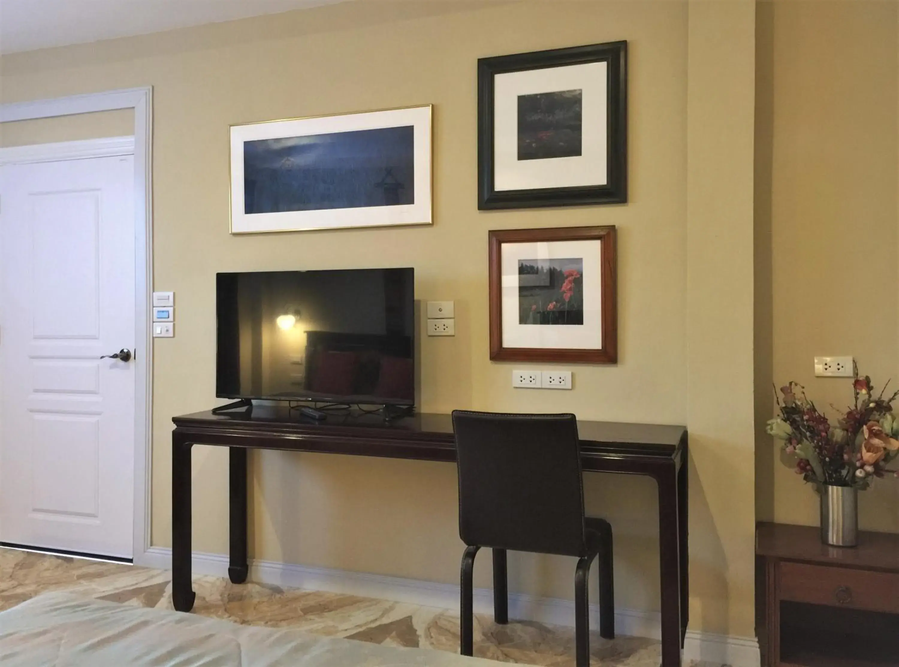 TV and multimedia in Phu View Hideaway TV and multimedia in Phu View Hideaway