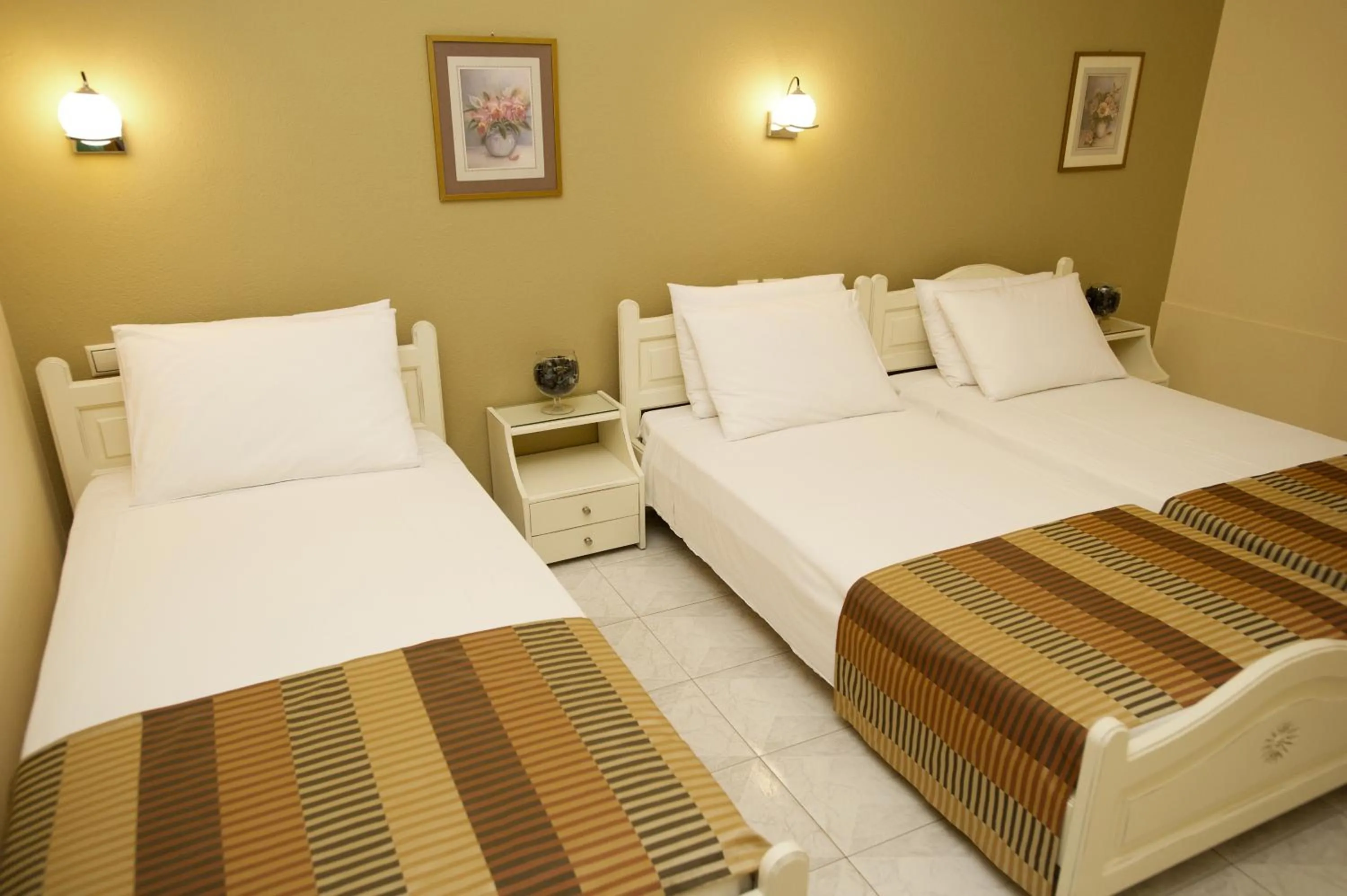 Decorative detail, Bed in La Luna