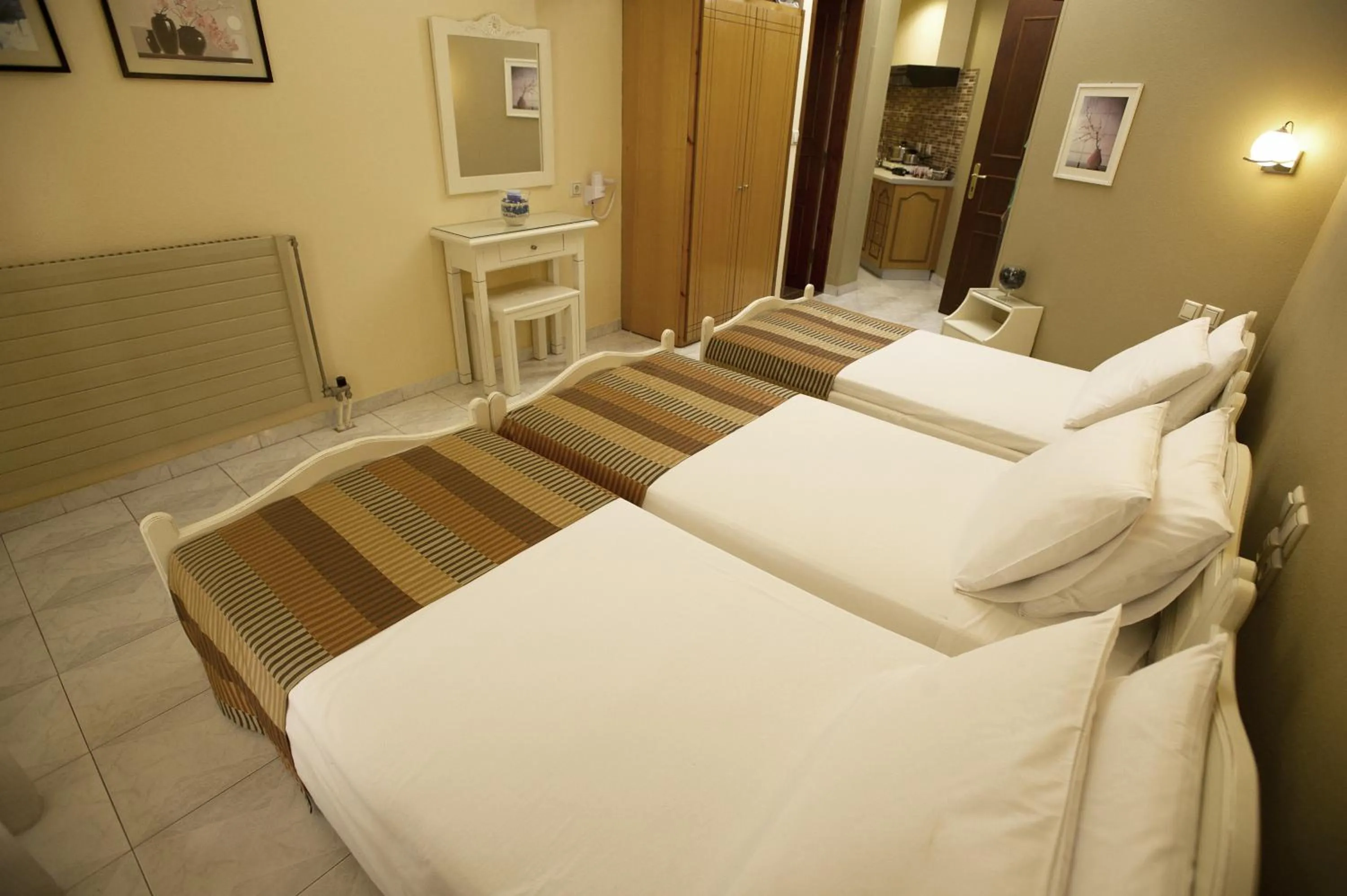 Bedroom, Bed in La Luna