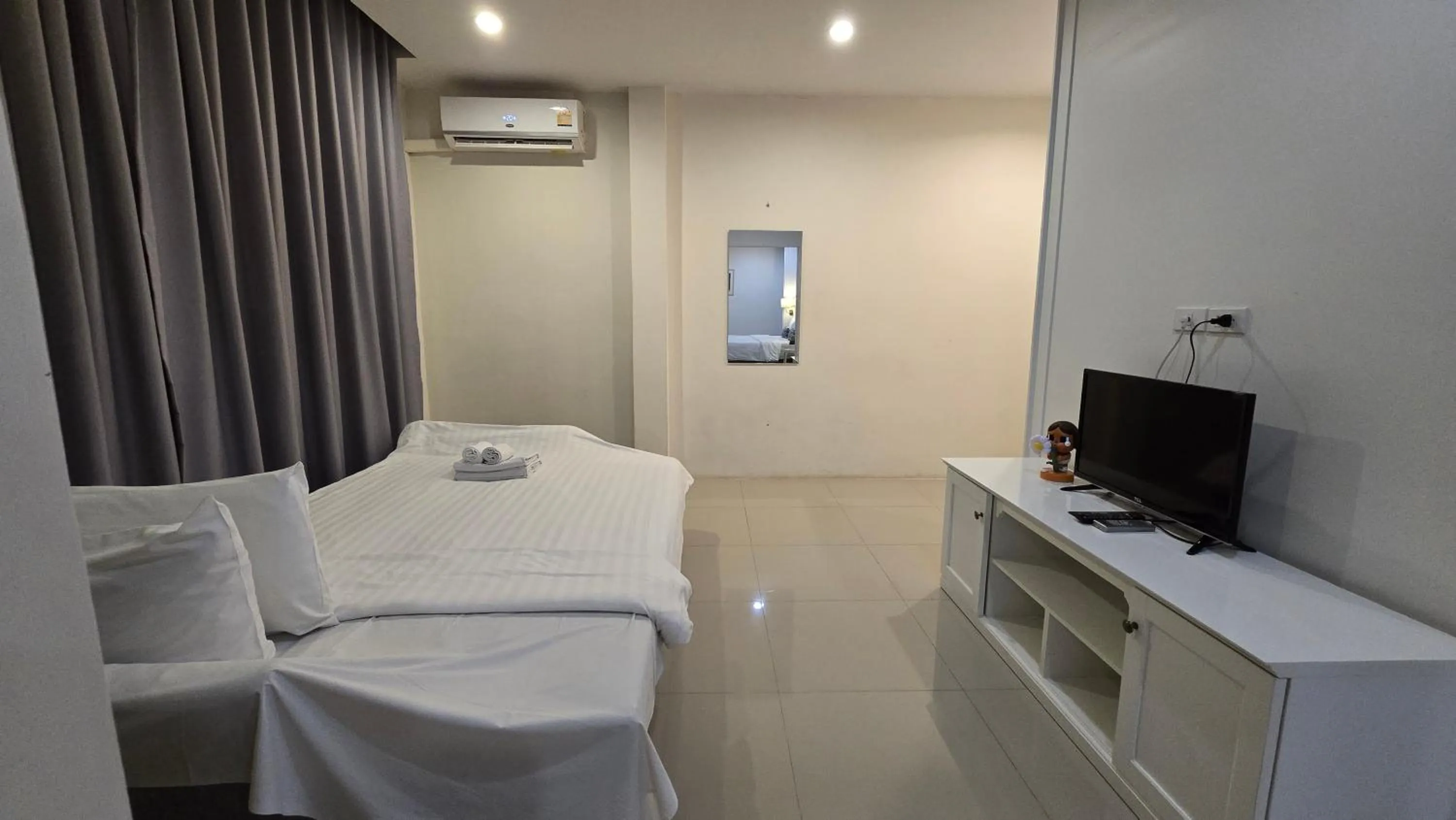 TV and multimedia, Bed in Sleepstation at Pratunam