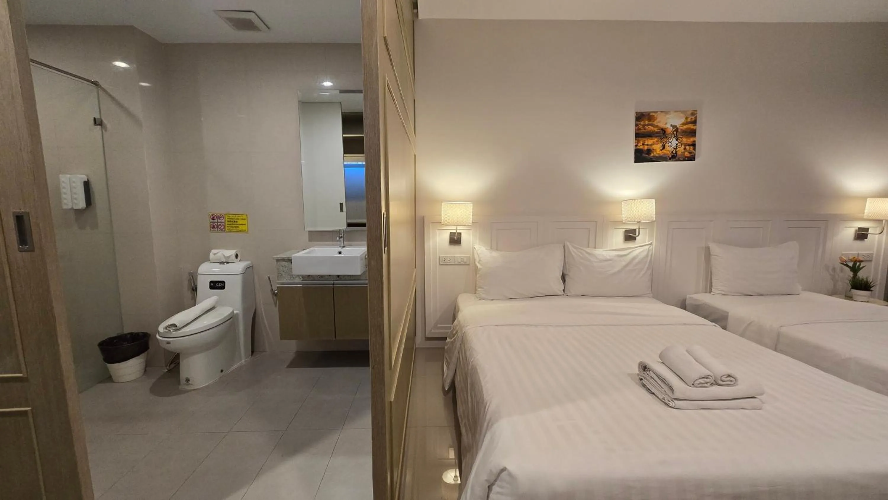 Bathroom, Bed in Sleepstation at Pratunam