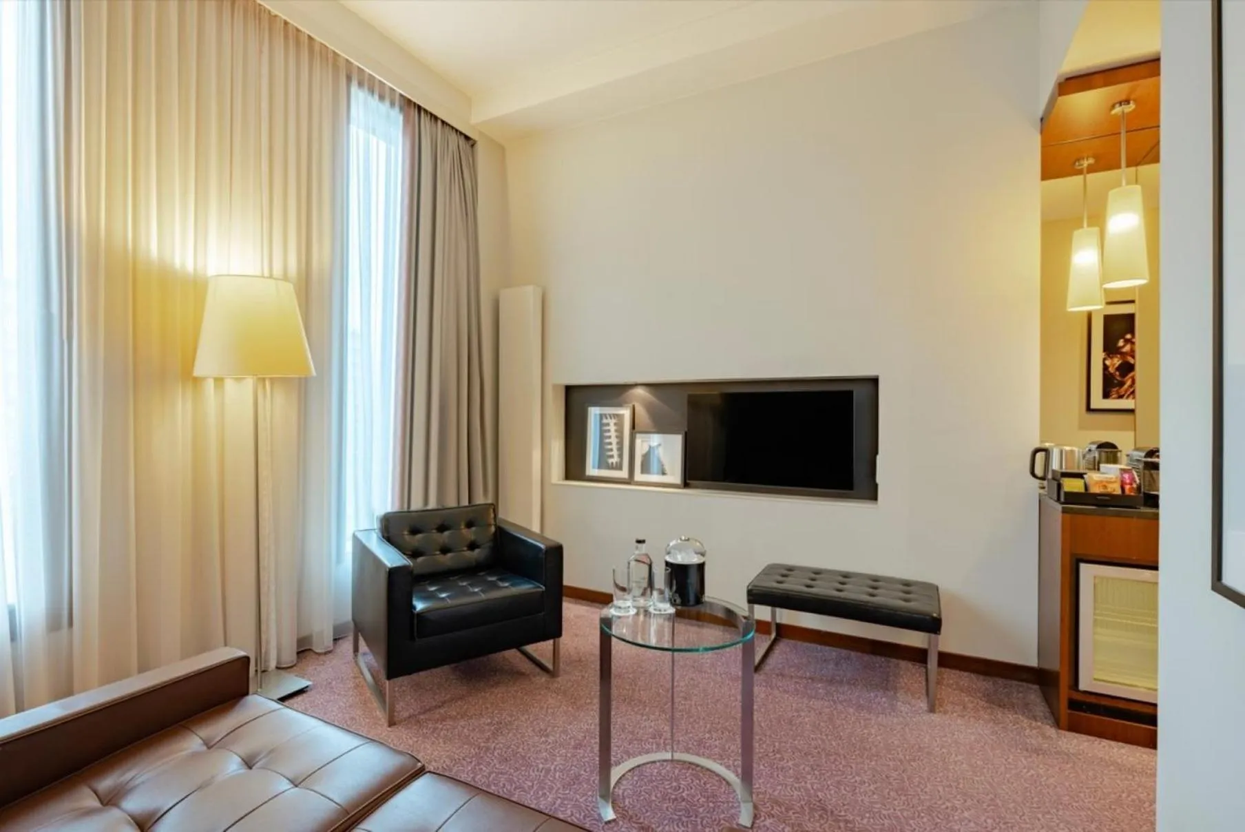 Photo of the whole room in Crowne Plaza Amsterdam - South by IHG