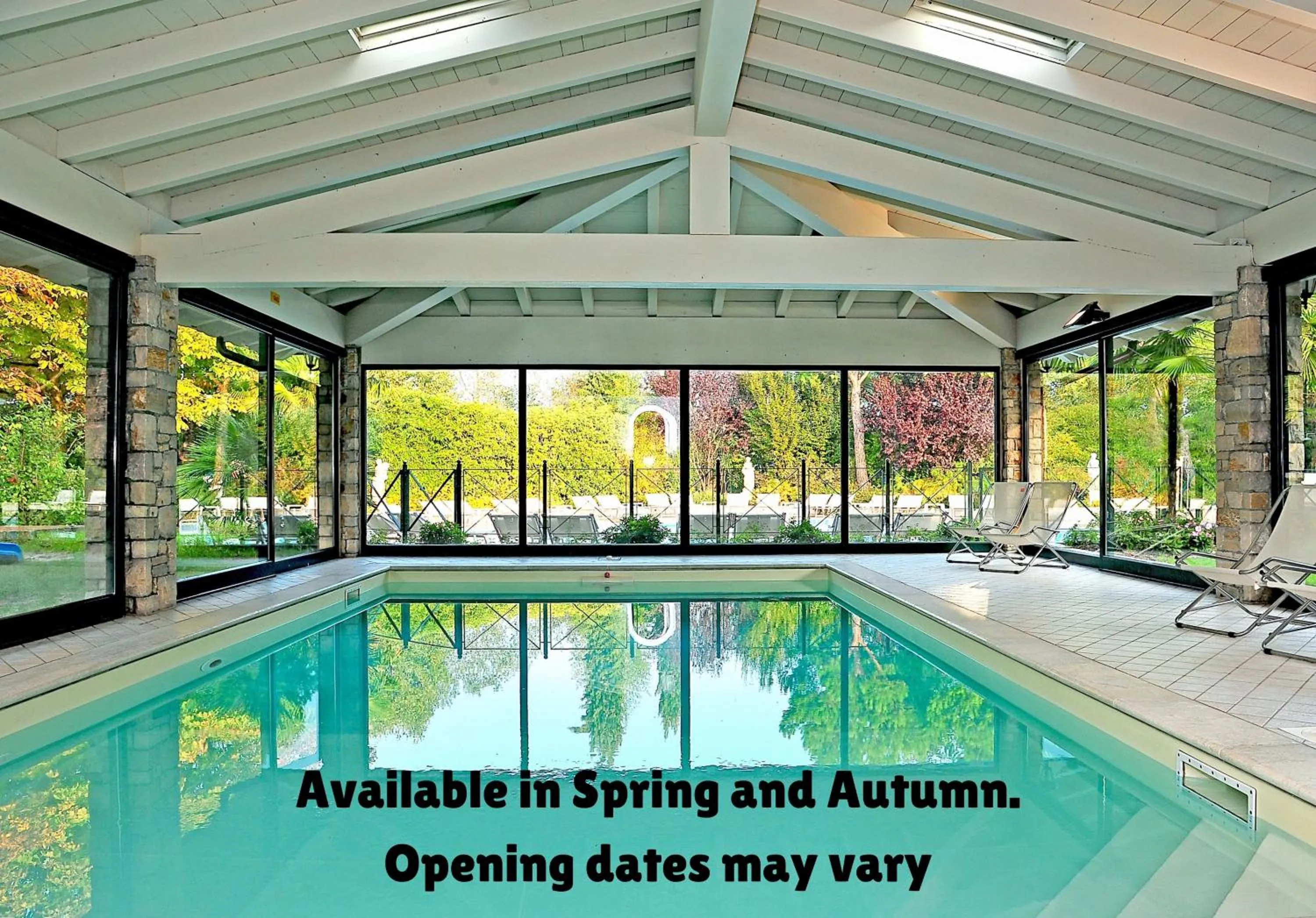 Swimming pool in Park Residence Il Gabbiano