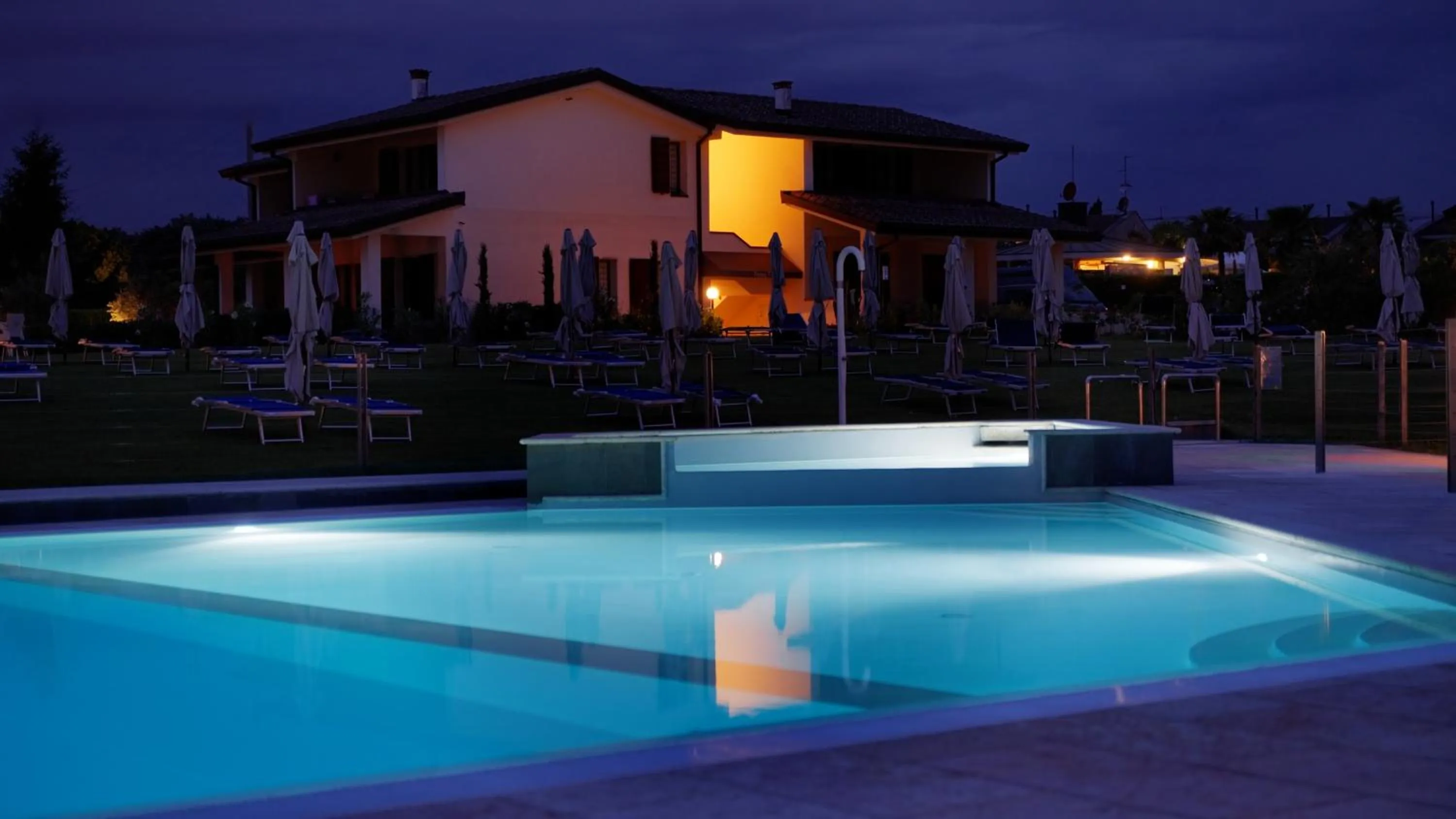 Property building in Residence Primera