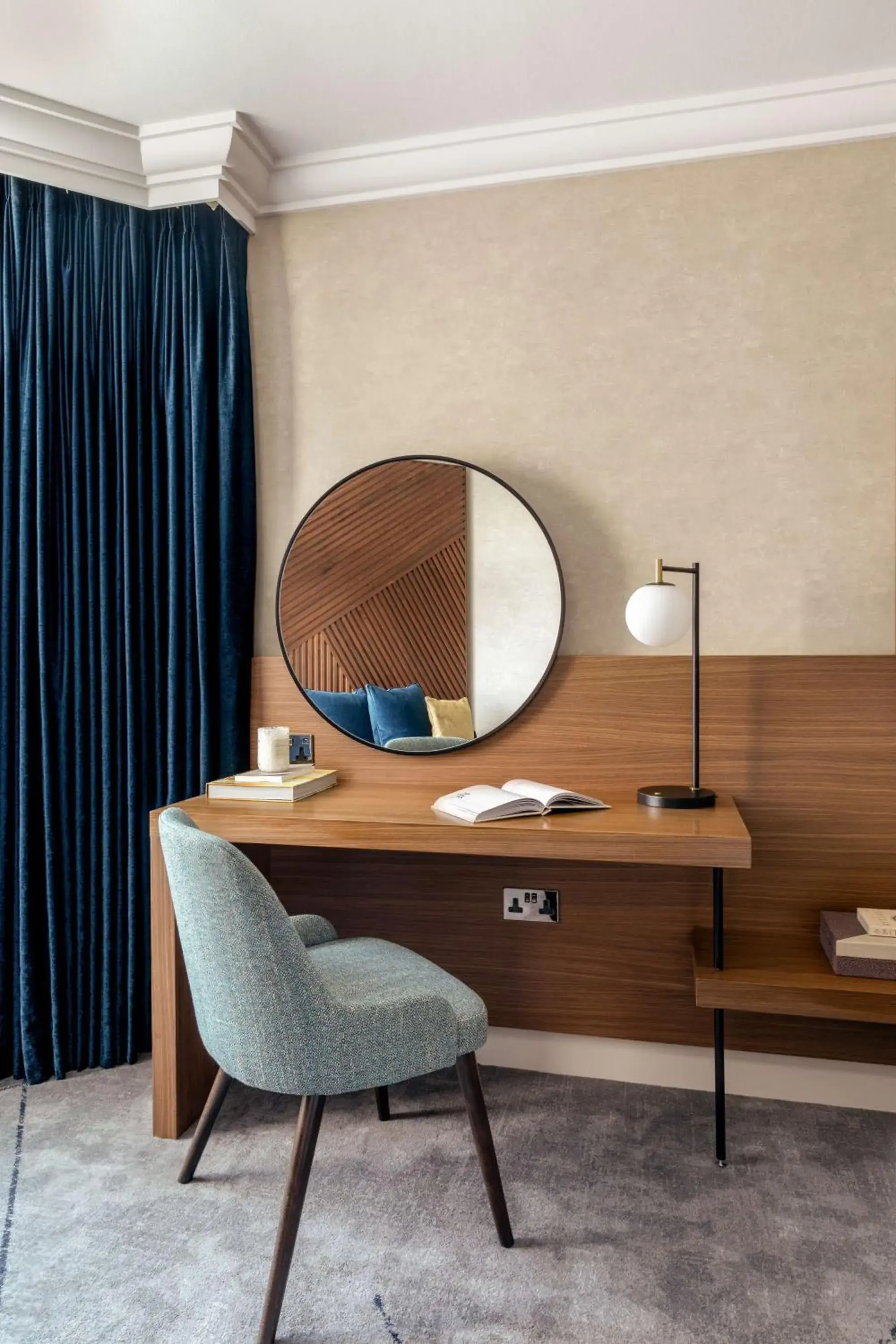 Bedroom in Hilton London Metropole Bedroom in Hilton London Metropole