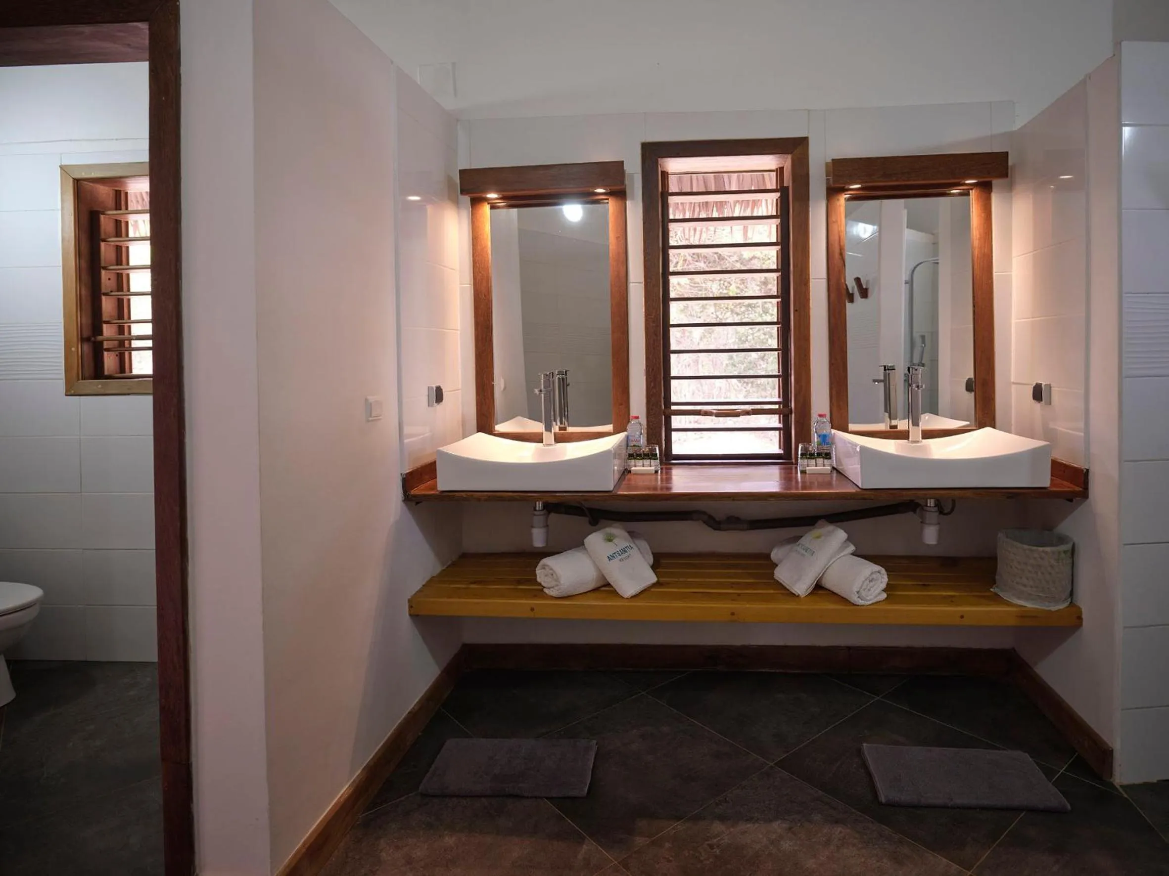 Bathroom in Antsanitia Resort