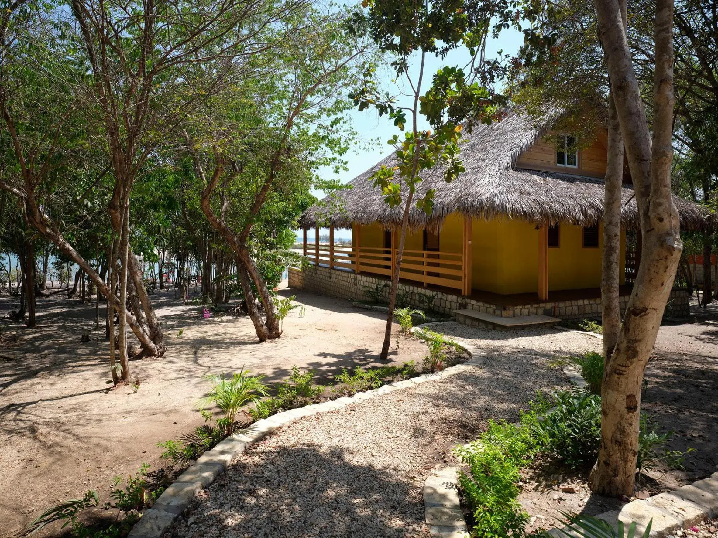 Suite Pool Junior – Vue Mer in Antsanitia Resort Suite Pool Junior – Vue Mer in Antsanitia Resort