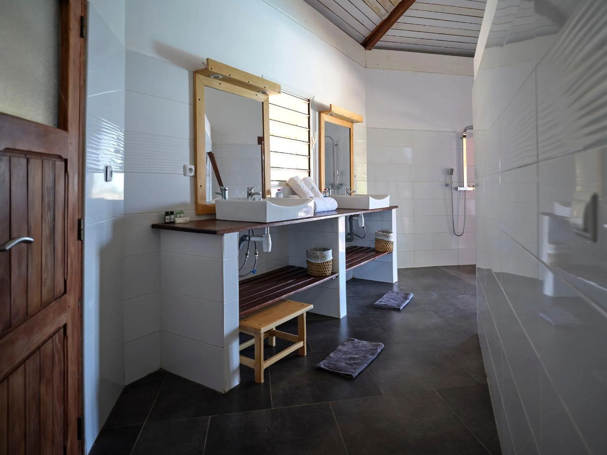 Bathroom in Antsanitia Resort