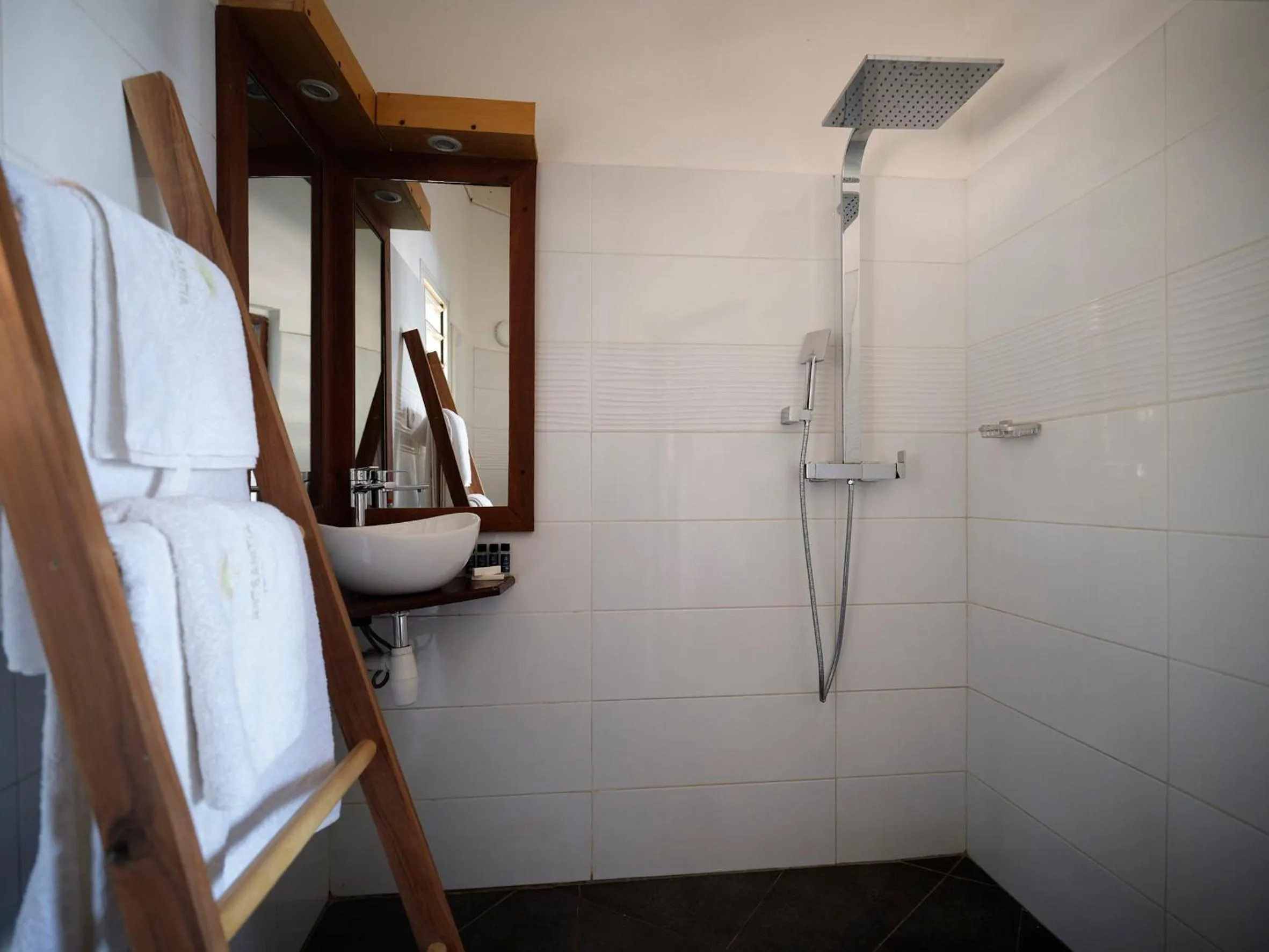Bathroom in Antsanitia Resort