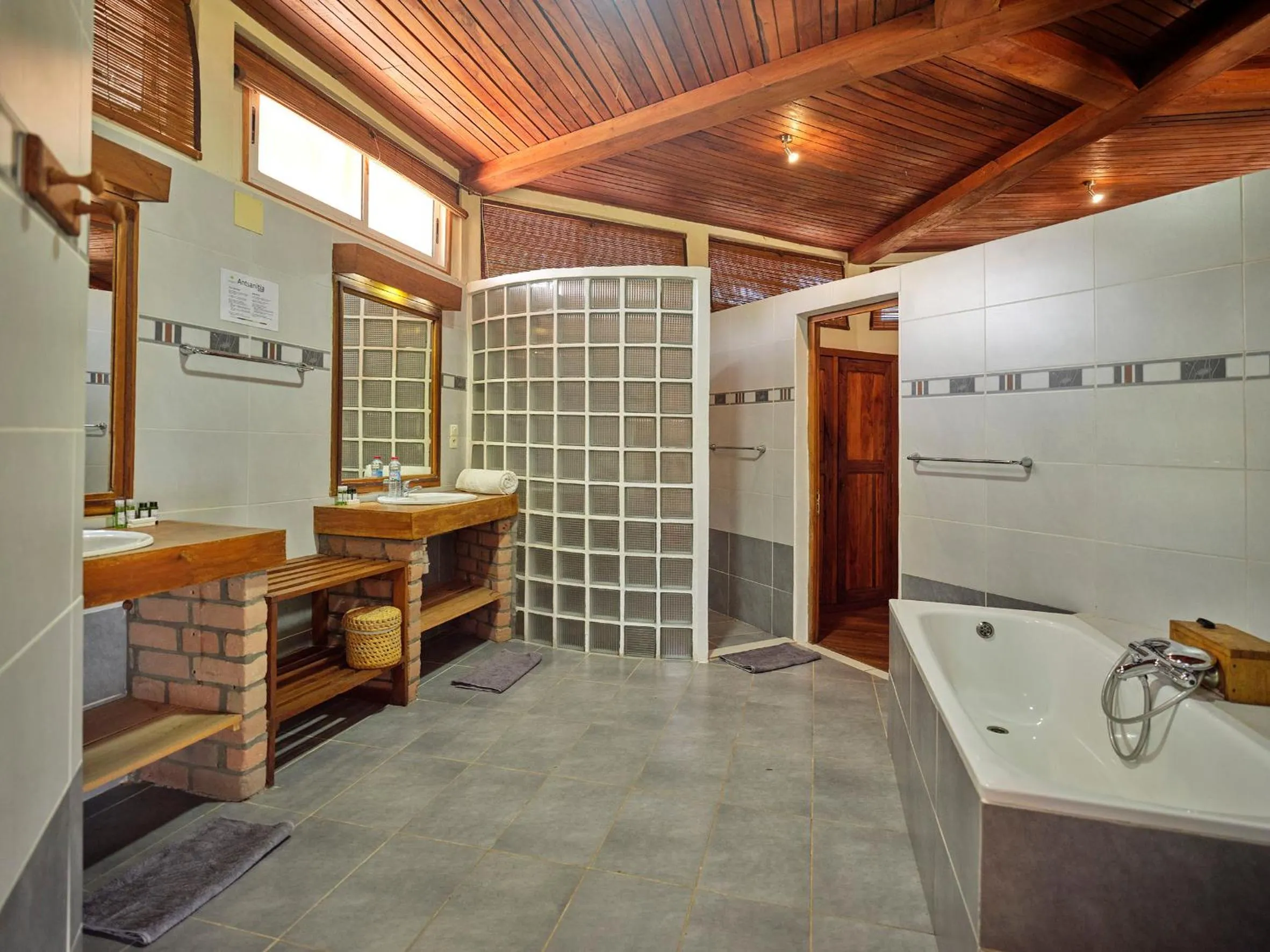 Bathroom in Antsanitia Resort