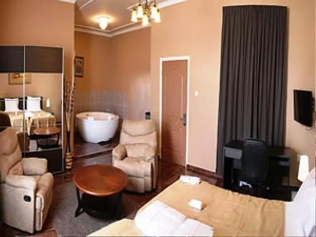 Photo of the whole room, Bed in Sheva Hotel