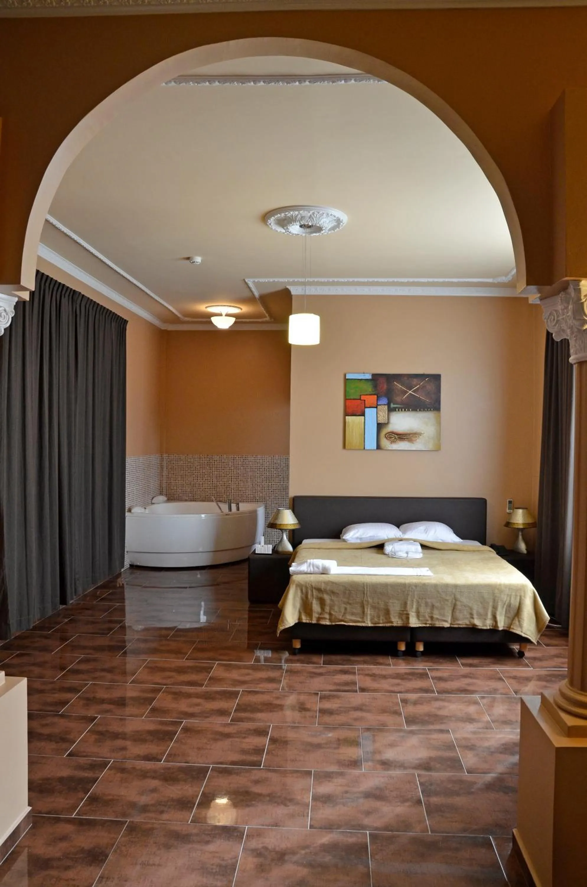 Photo of the whole room, Bed in Sheva Hotel