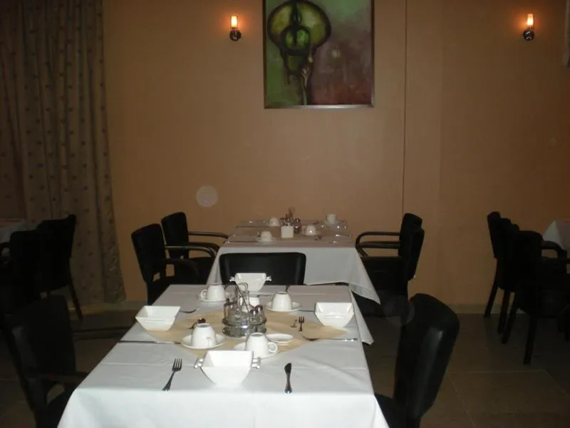 Restaurant/places to eat in Sheva Hotel