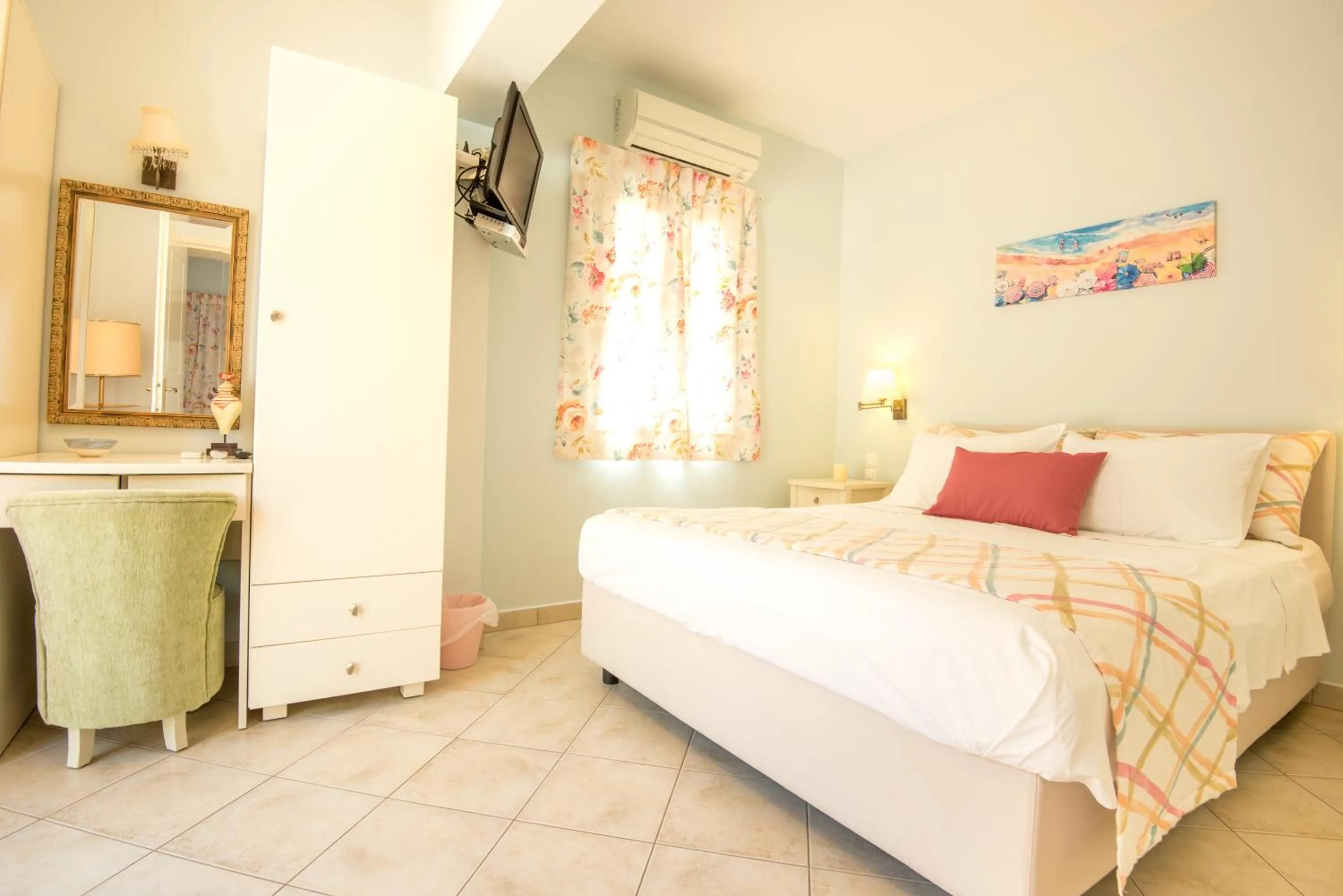 Bed in Myrties Boutique Apartments