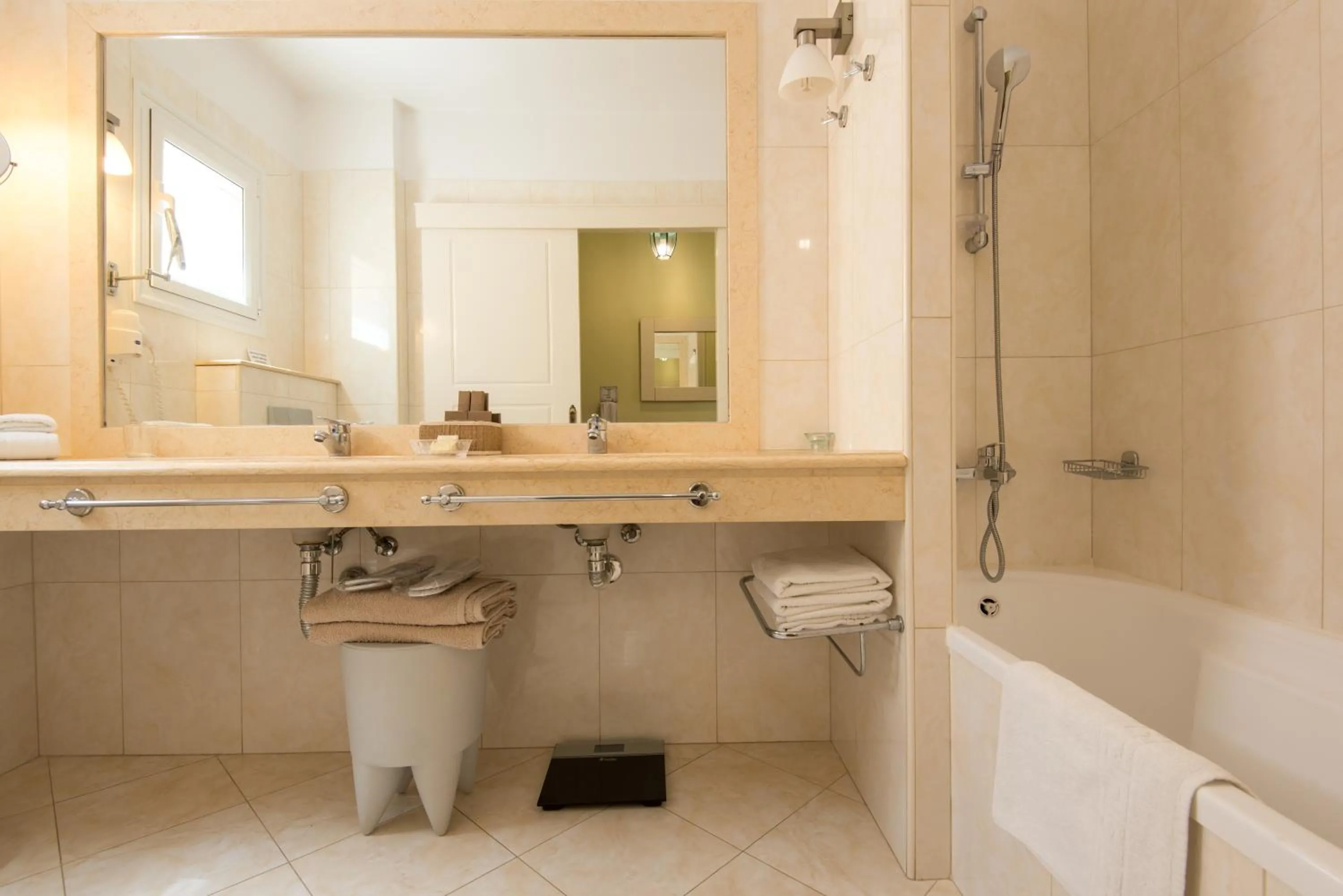 Bathroom in Myrties Boutique Apartments