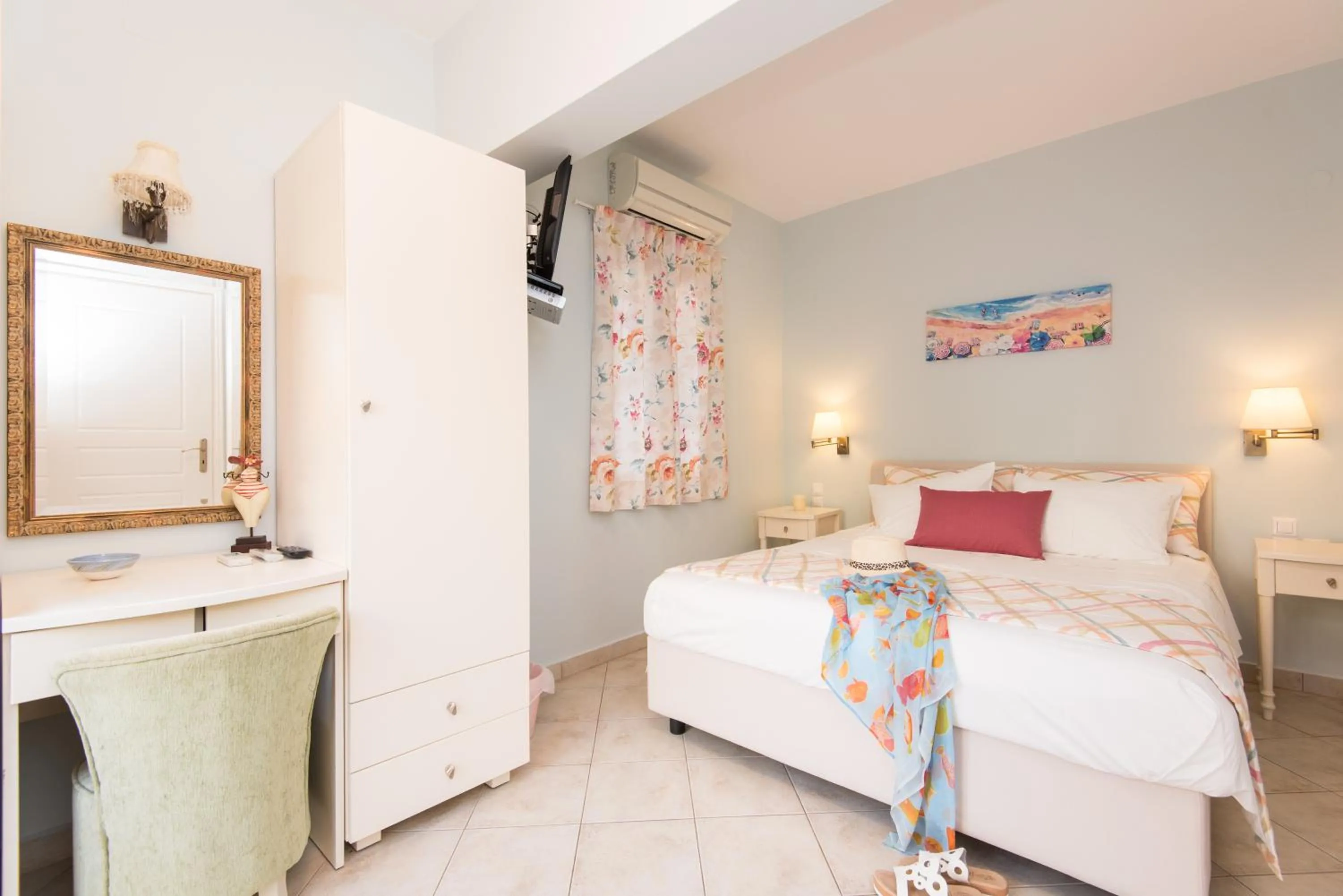 Photo of the whole room, Bed in Myrties Boutique Apartments