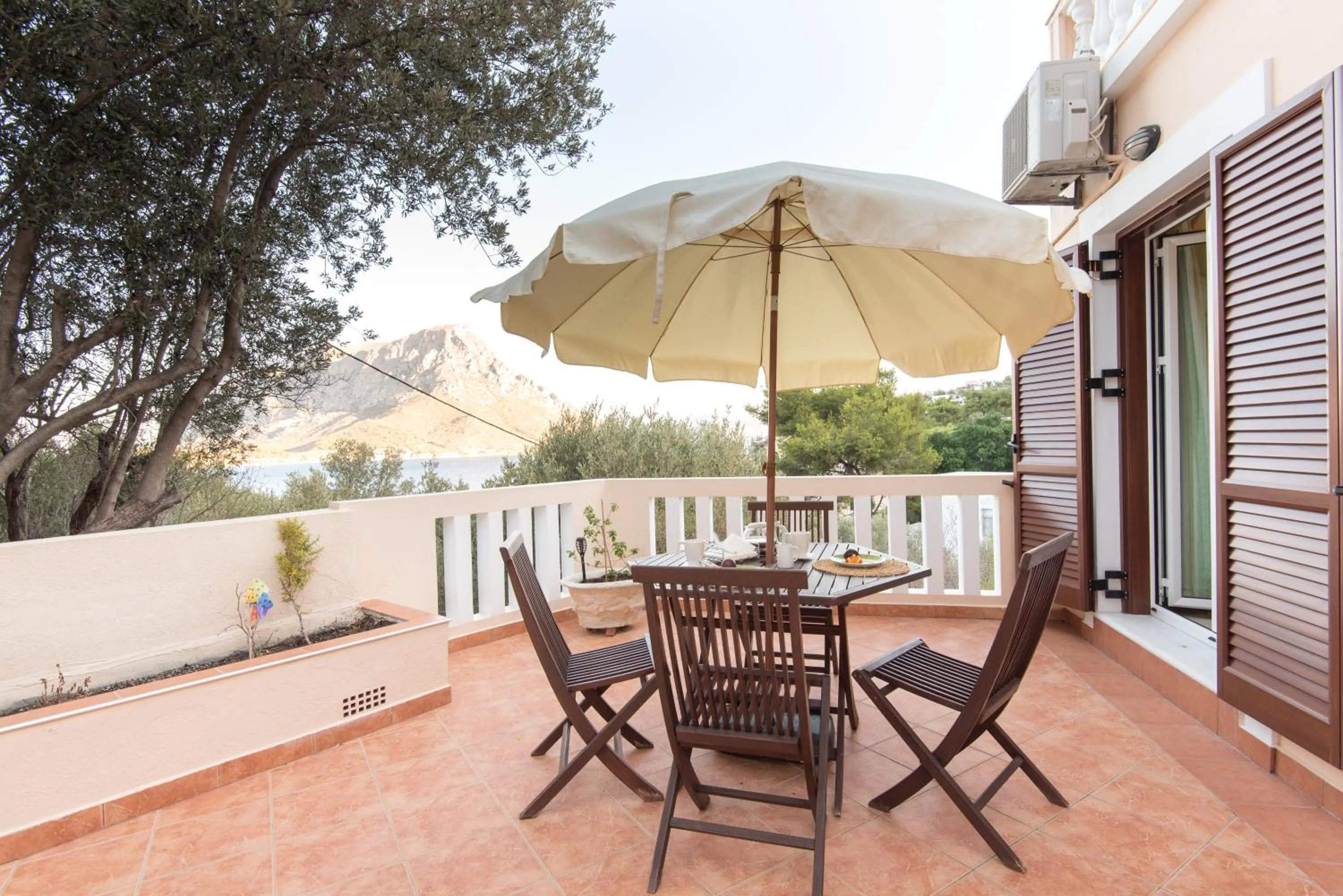 Day in Myrties Boutique Apartments