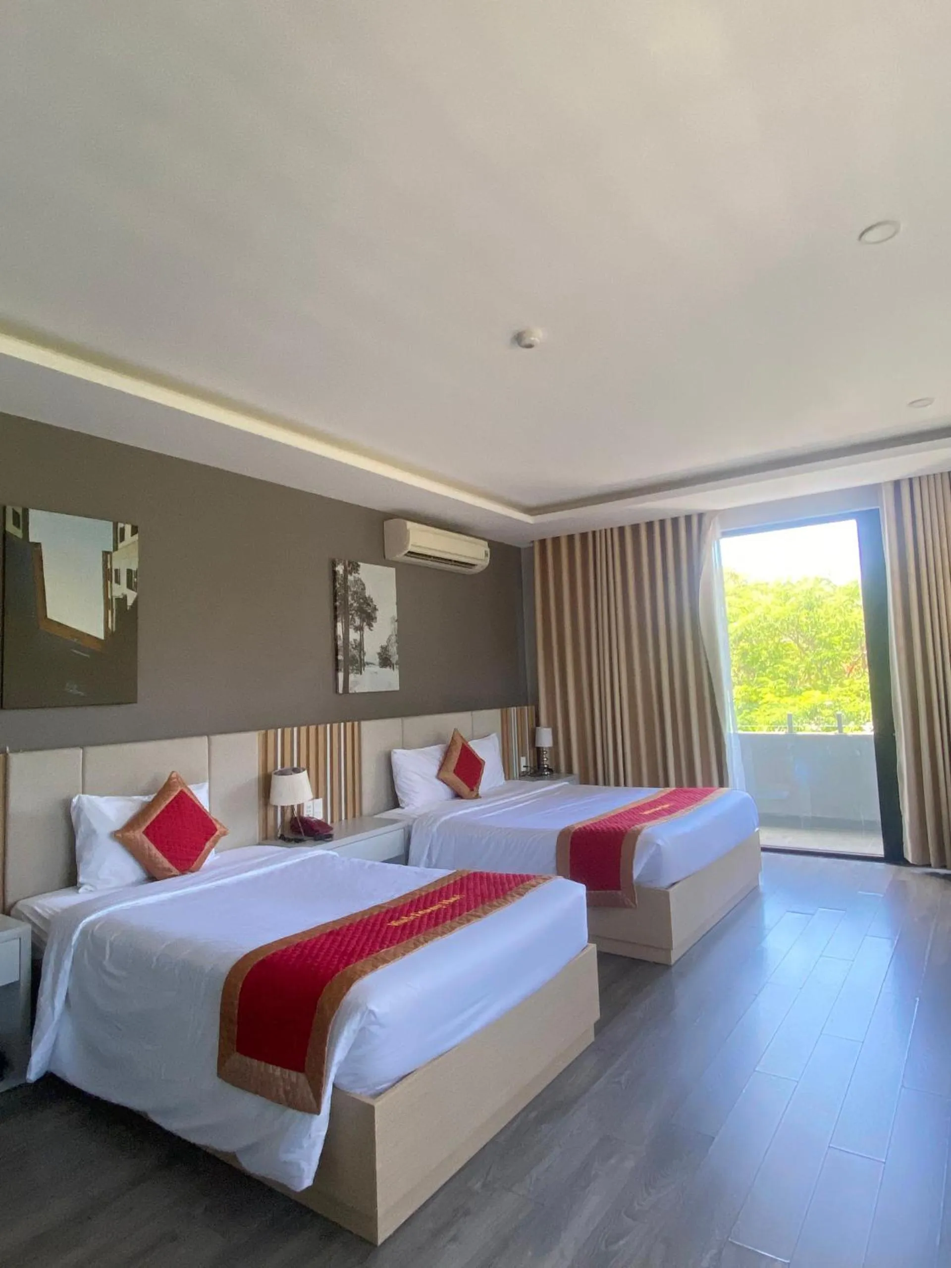 Bed in Binh Duong Resident Hotel