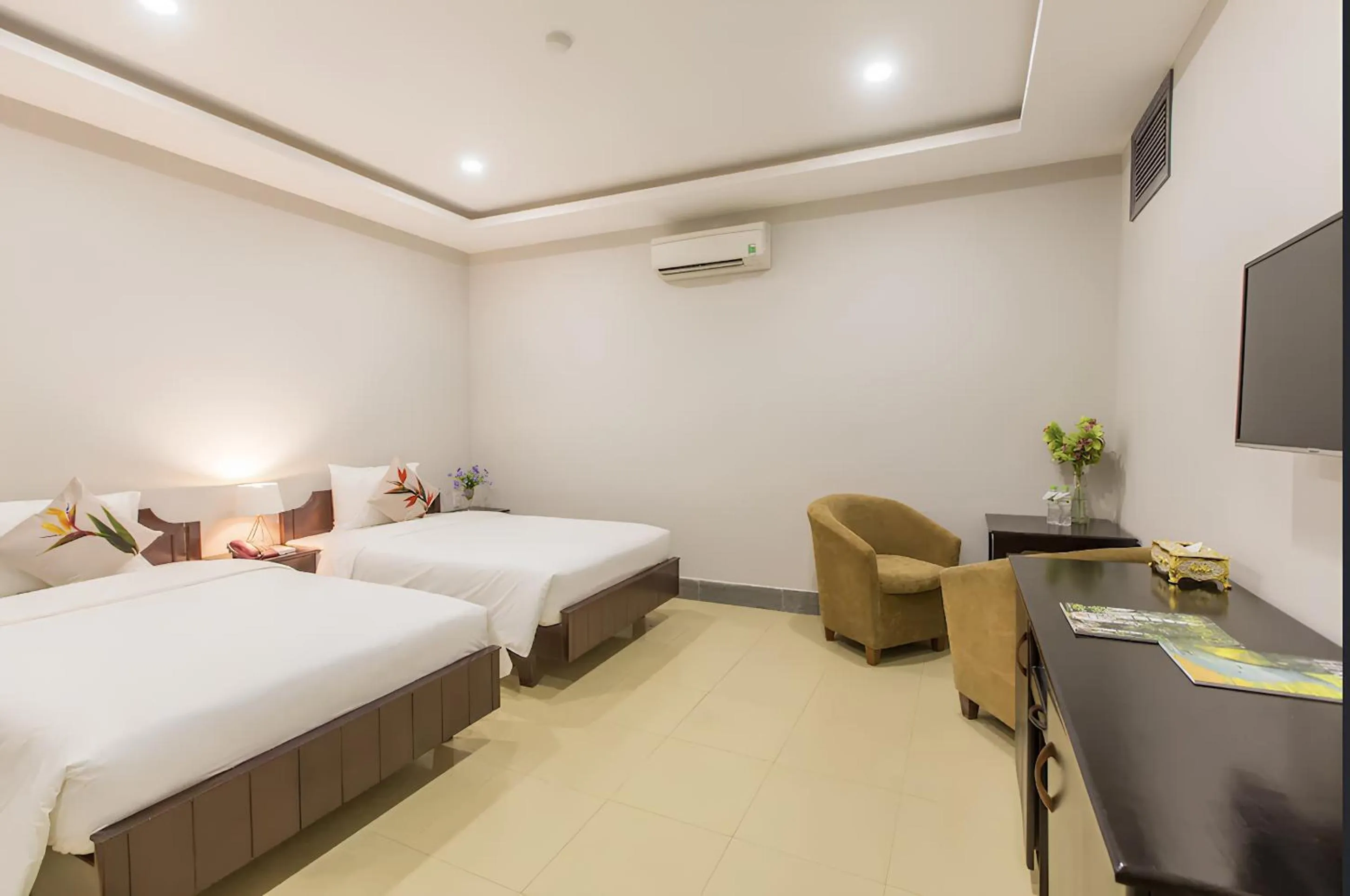 Bed in Binh Duong Resident Hotel