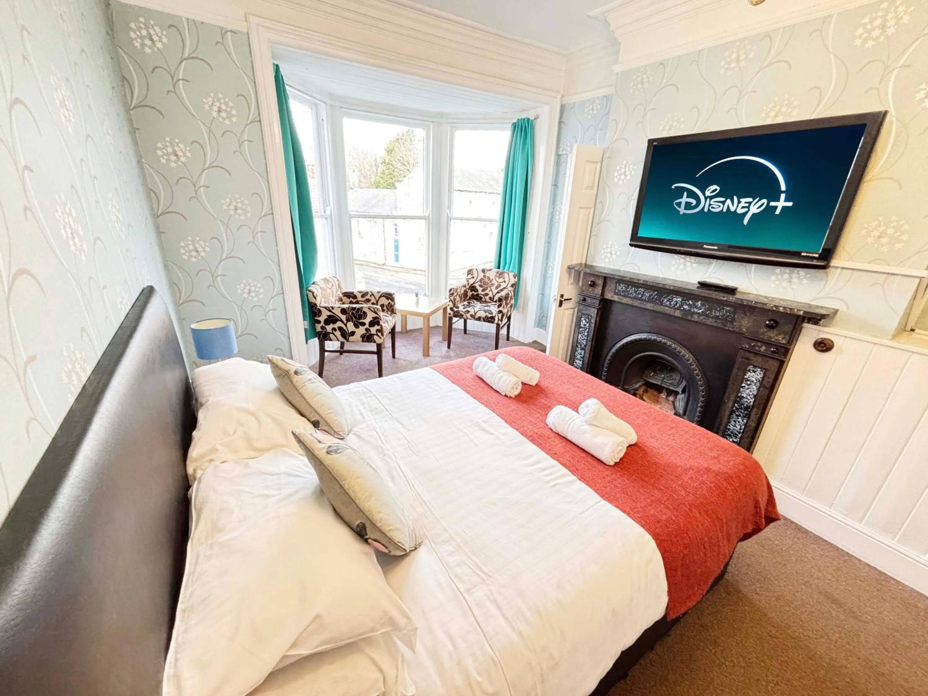 Bed in The Queens Arms Hotel Acomb