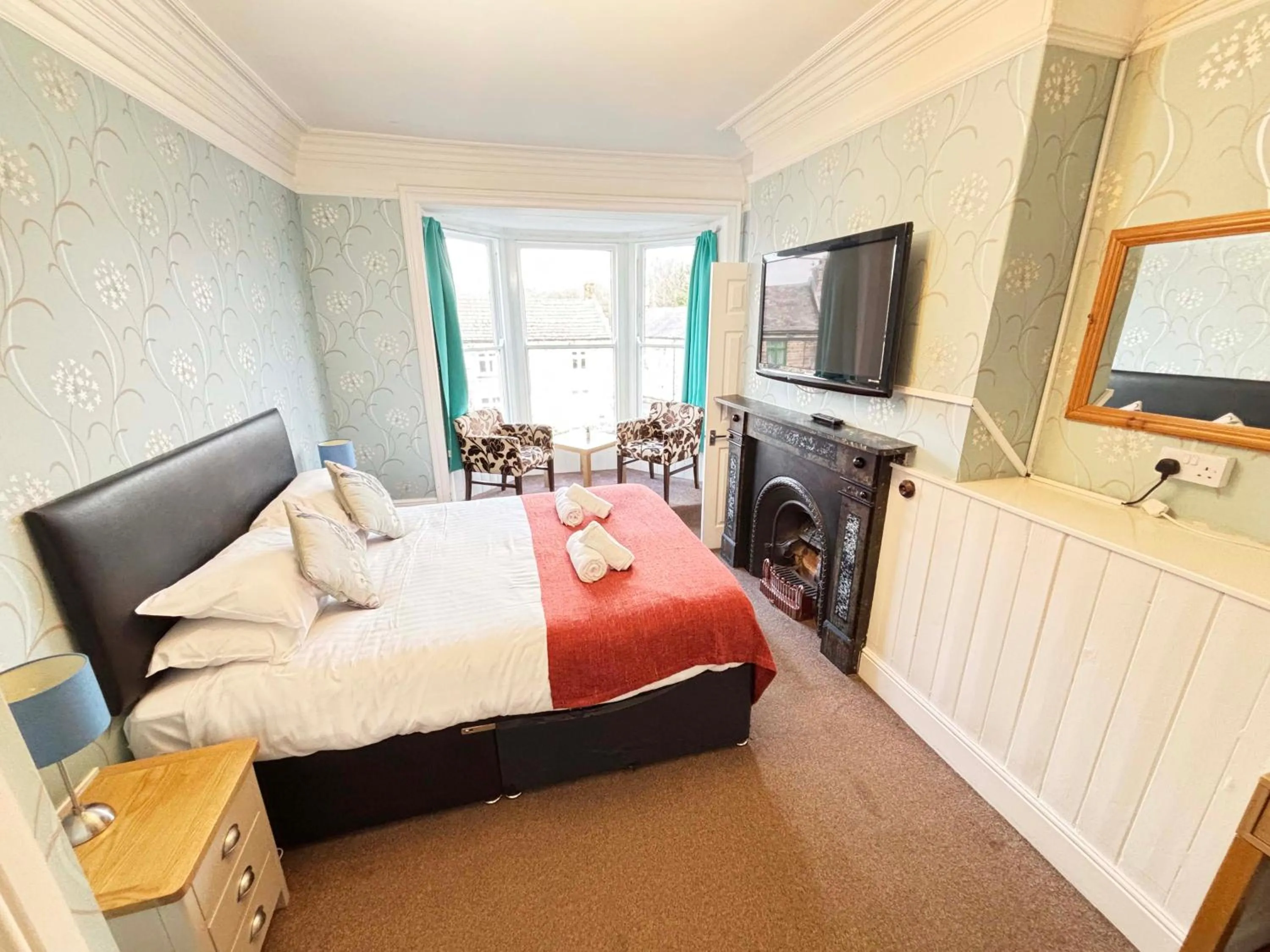 Bed in The Queens Arms Hotel Acomb