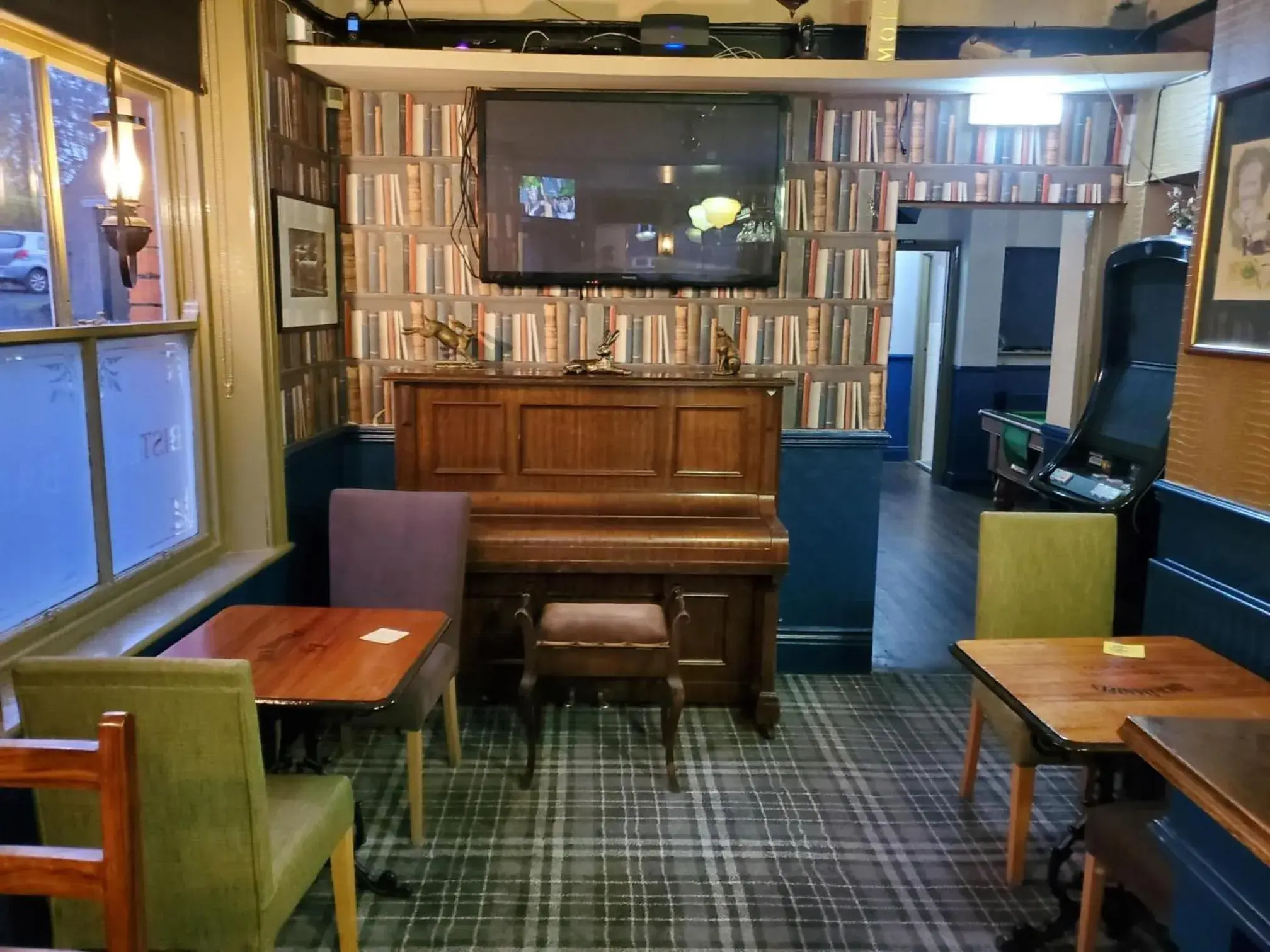 Lounge or bar in The Queens Arms Hotel Acomb Lounge or bar in The Queens Arms Hotel Acomb