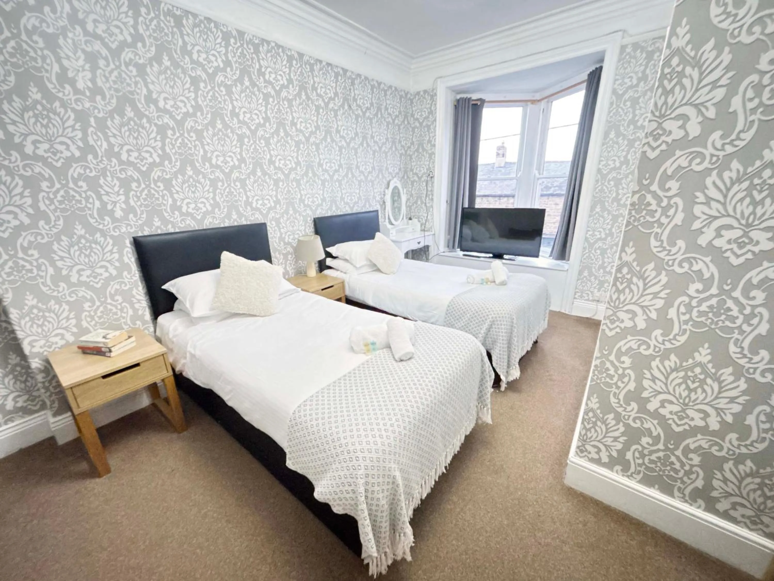 Bed in The Queens Arms Hotel Acomb