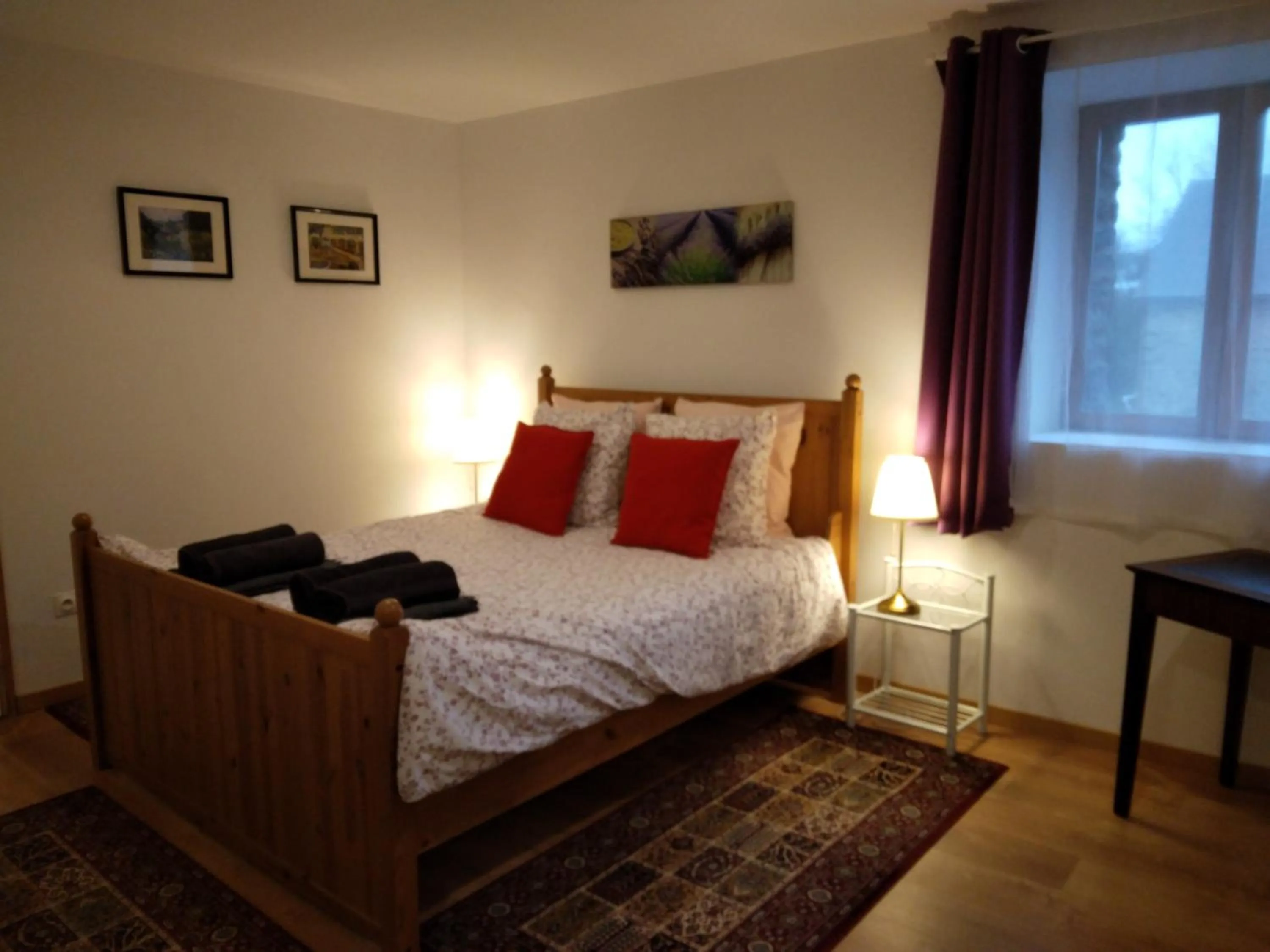 Bed in La Petite Houssaye