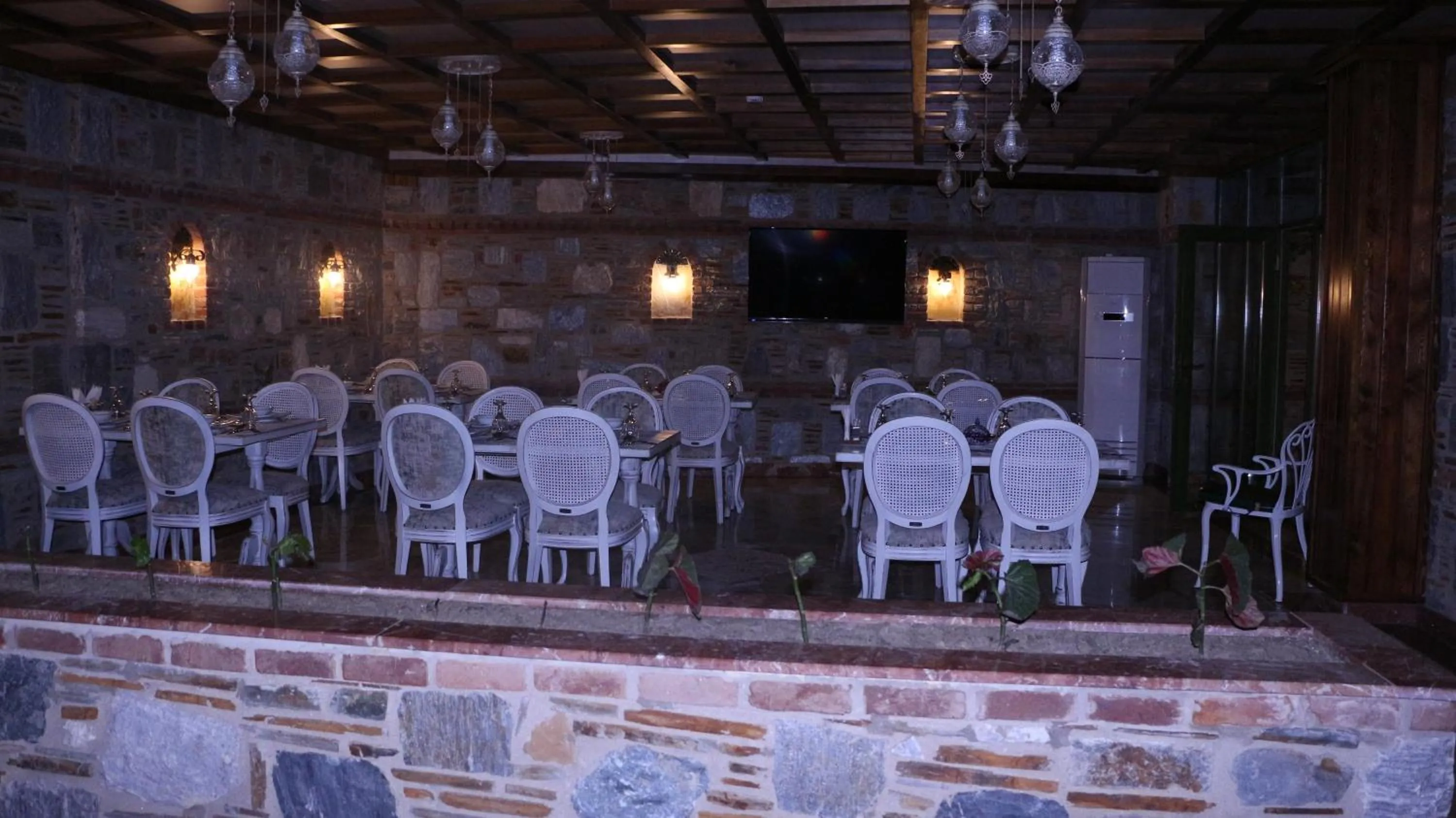 Restaurant/places to eat in Celsus Boutique Hotel