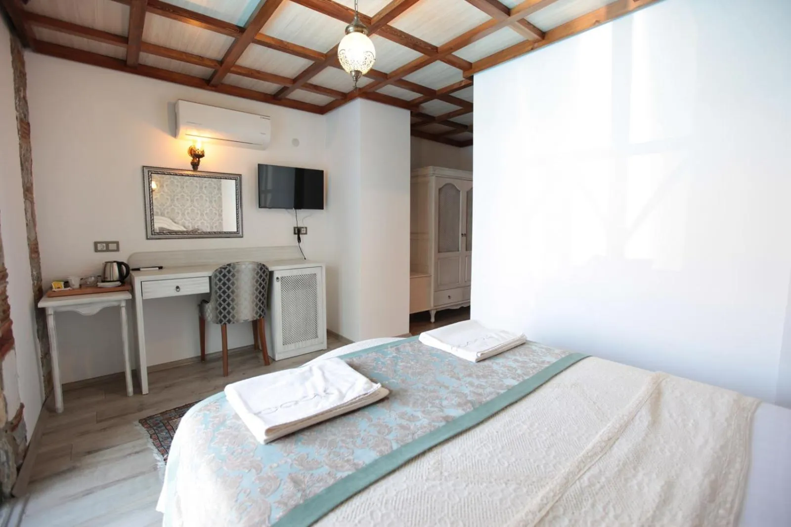 Bed in Celsus Boutique Hotel