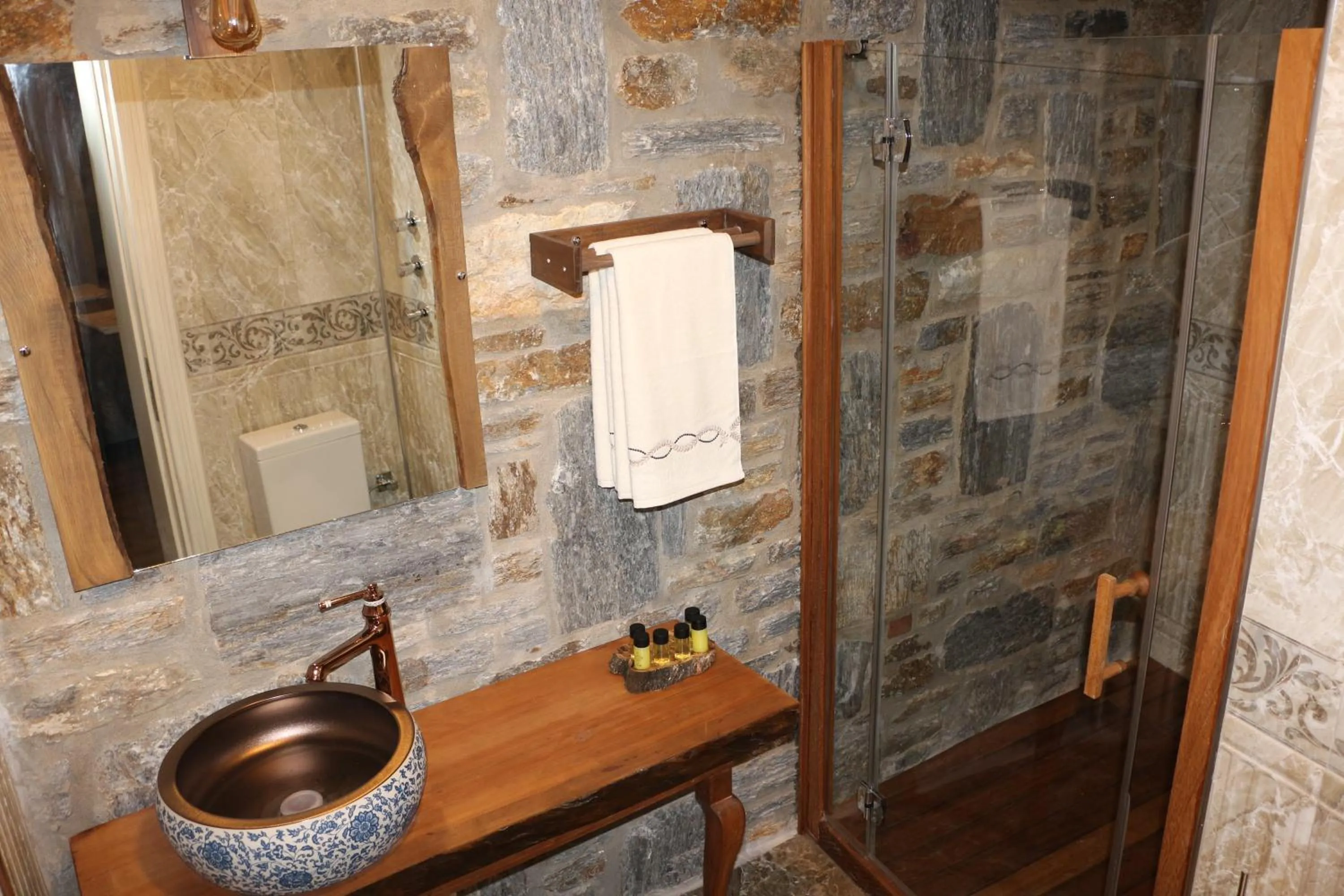 Bathroom in Celsus Boutique Hotel