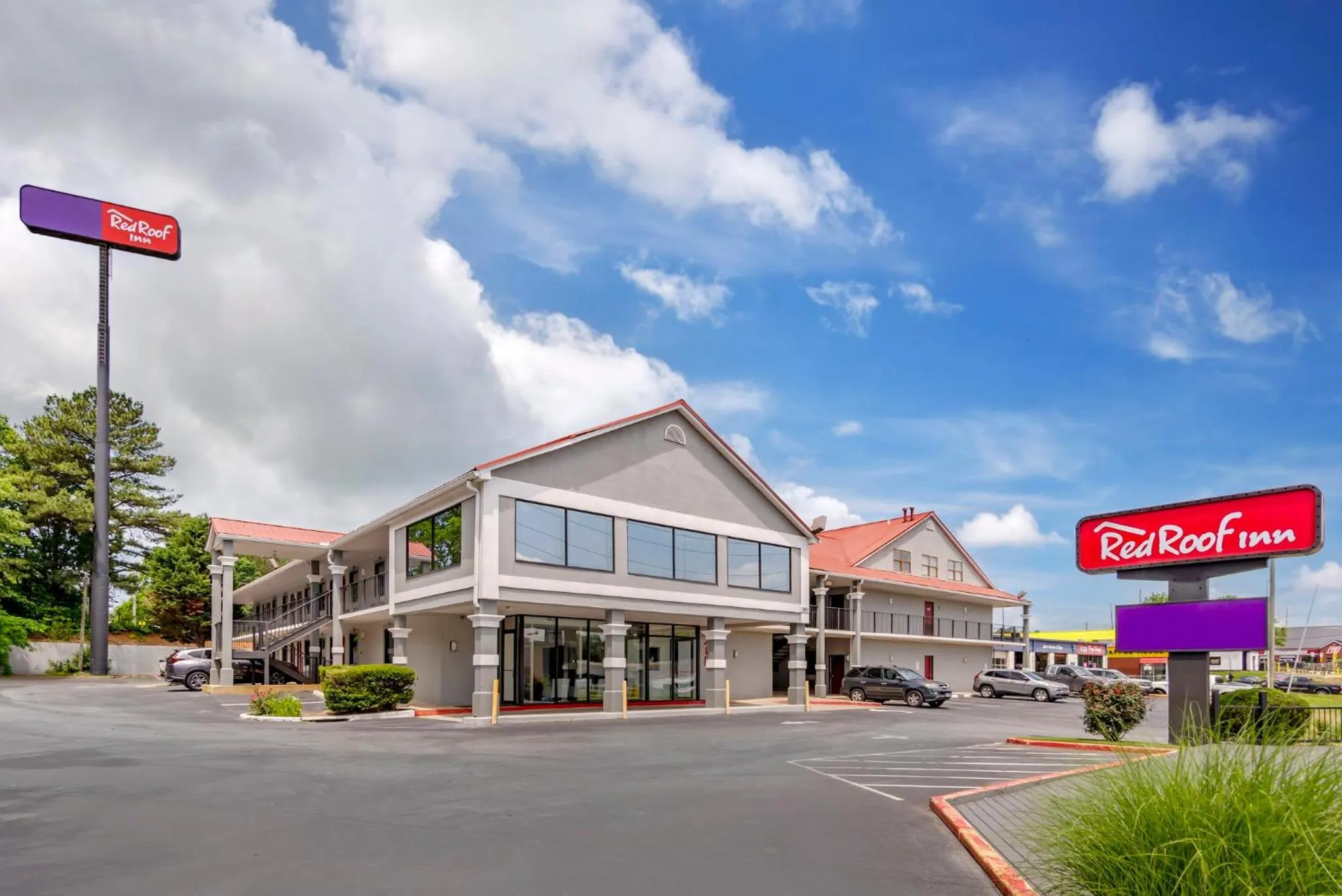 Property building in Red Roof Inn Atlanta - Kennesaw State University